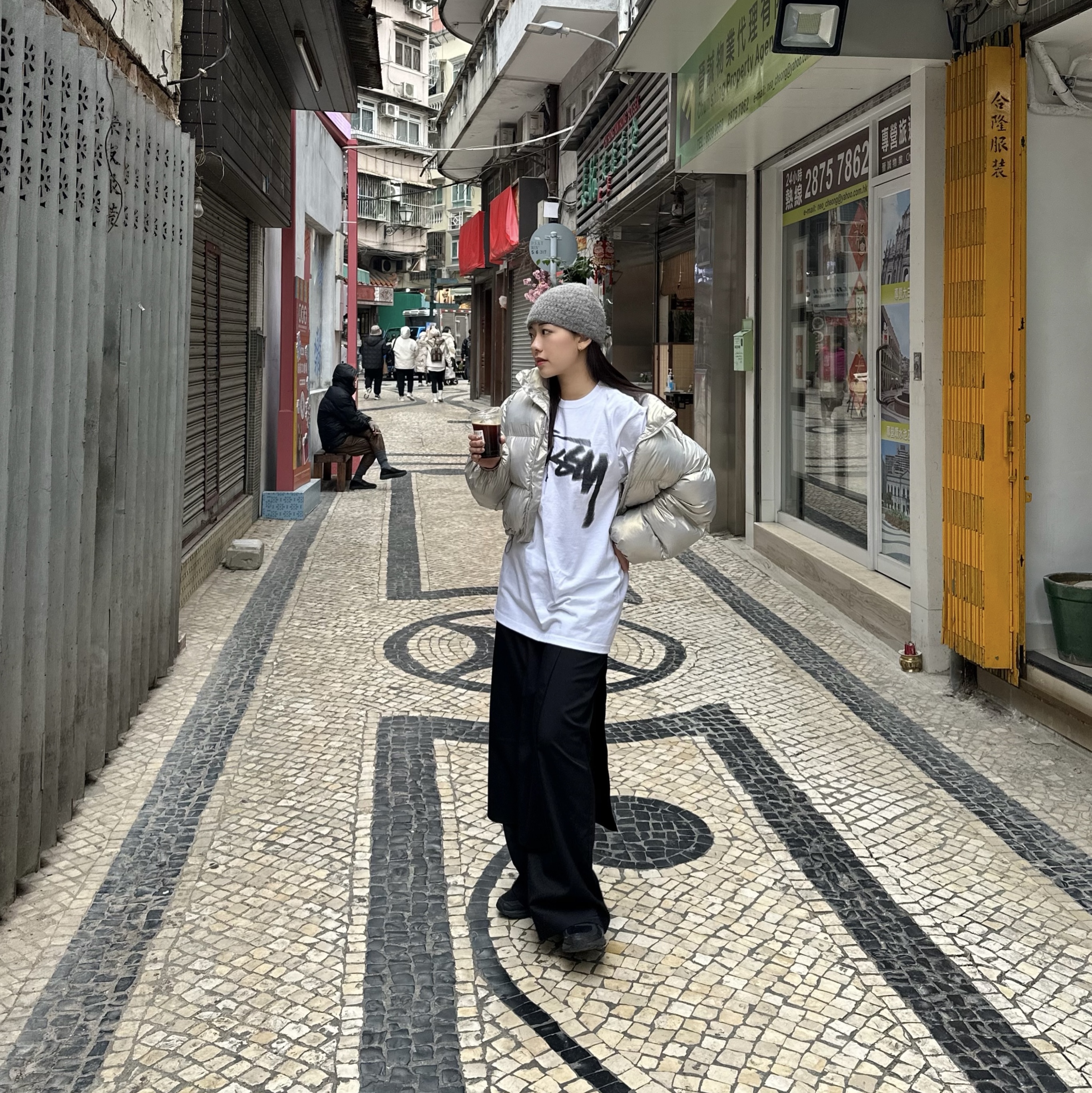 Stussy Dizzy Stock T-Shirt White 착용 스타일