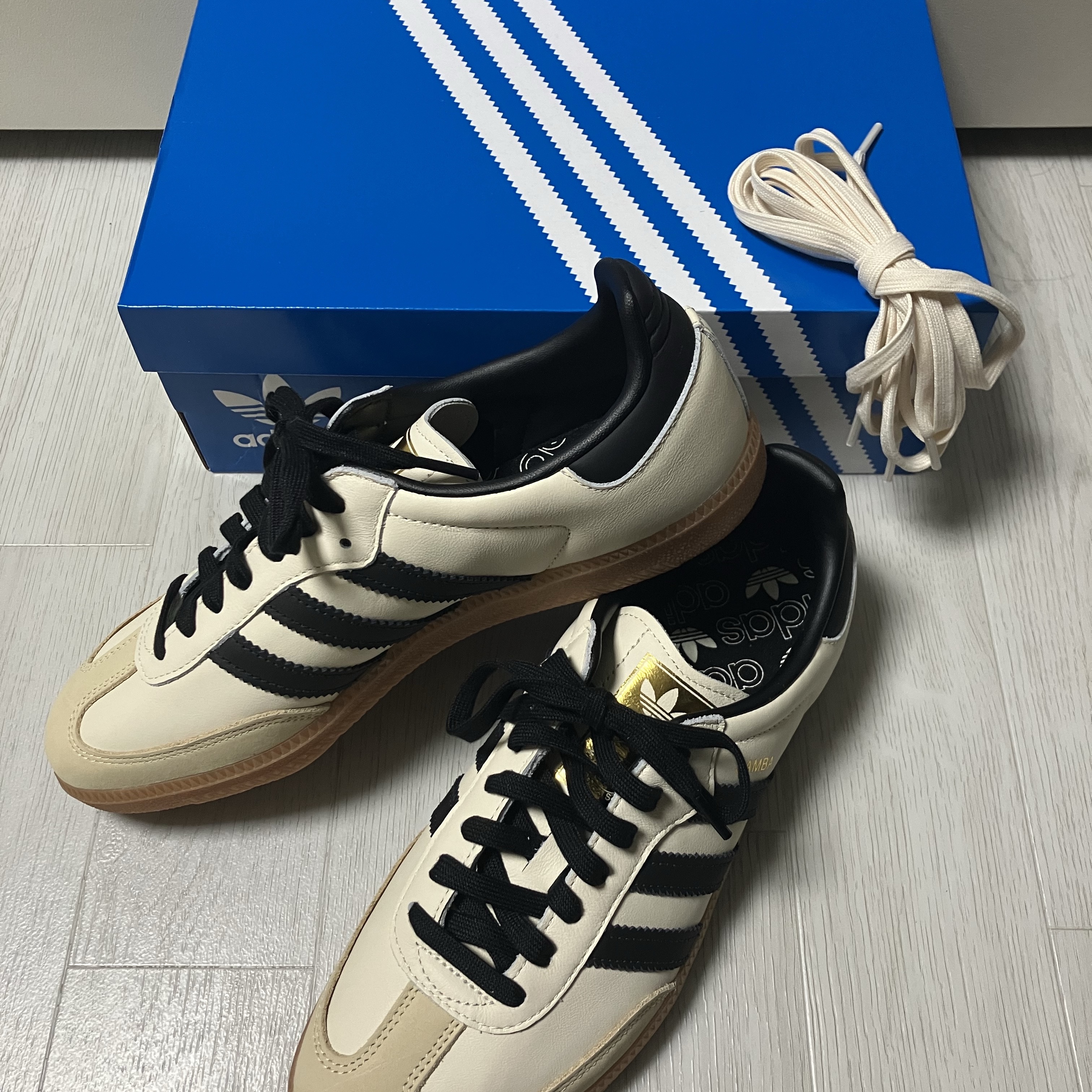 (W) Adidas Samba OG Cream White Core Black 착용 스타일