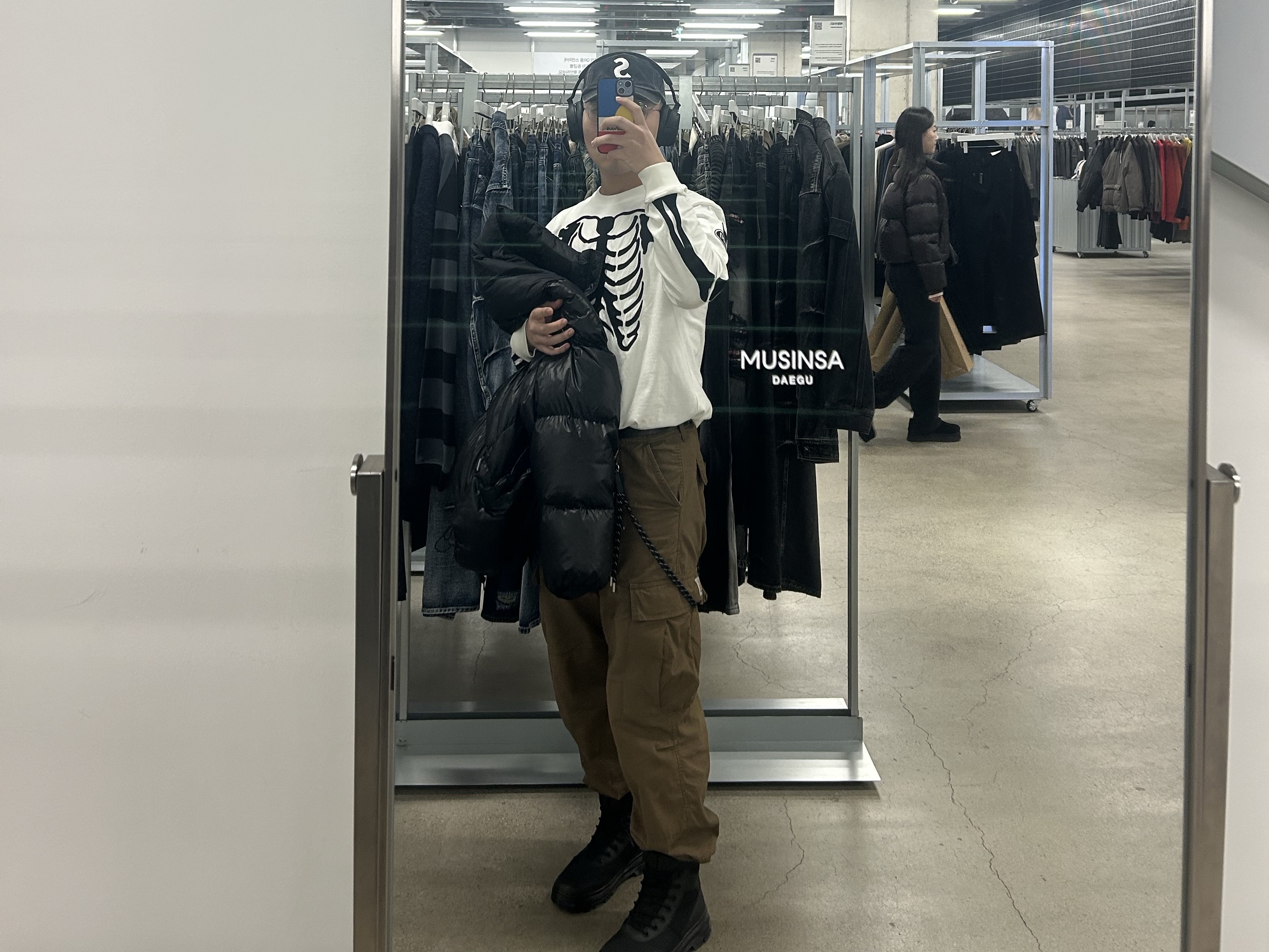 Supreme Pigment S Logo 6-Panel Black - 24FW 착용 스타일