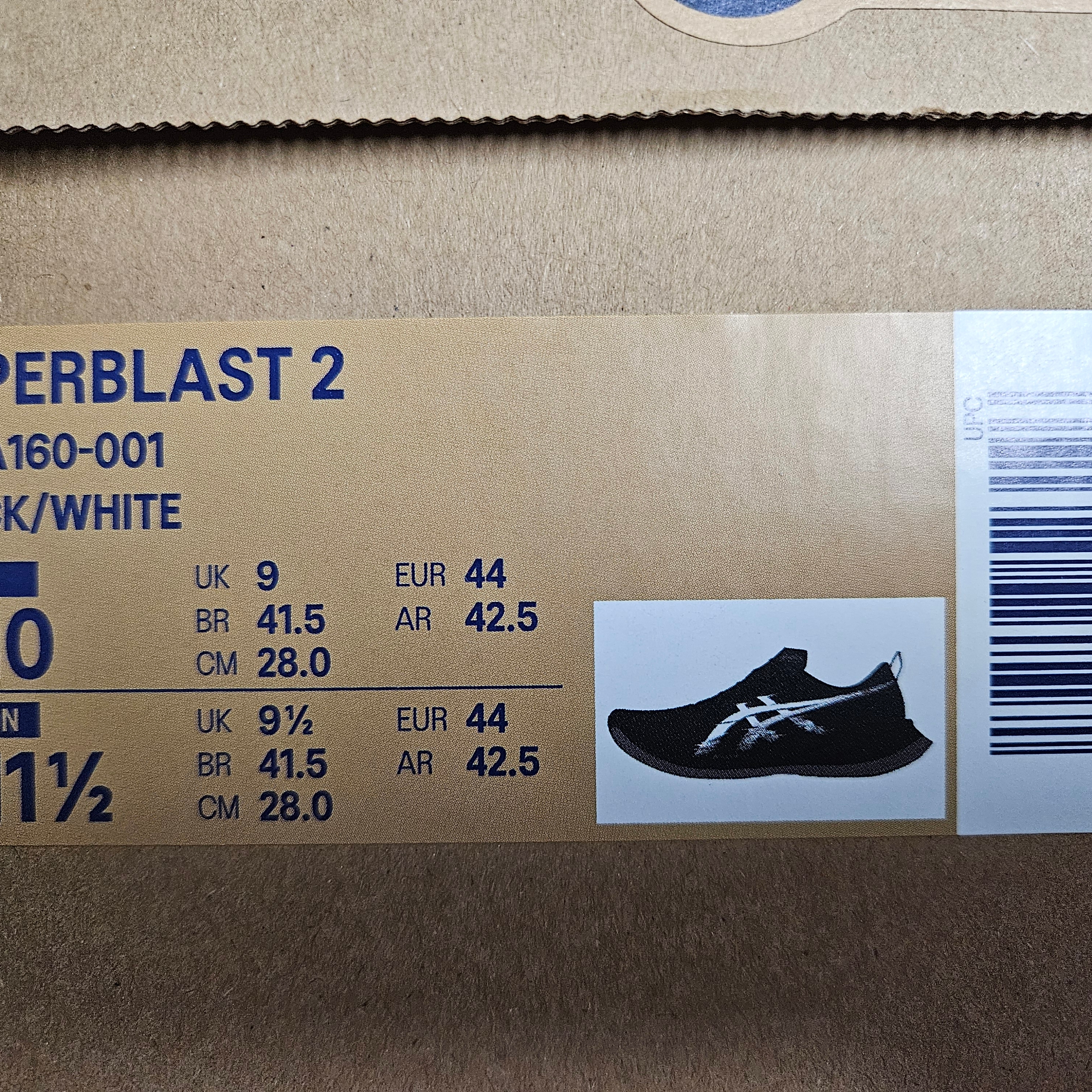 Asics Superblast 2 Black White 착용 스타일 - 2