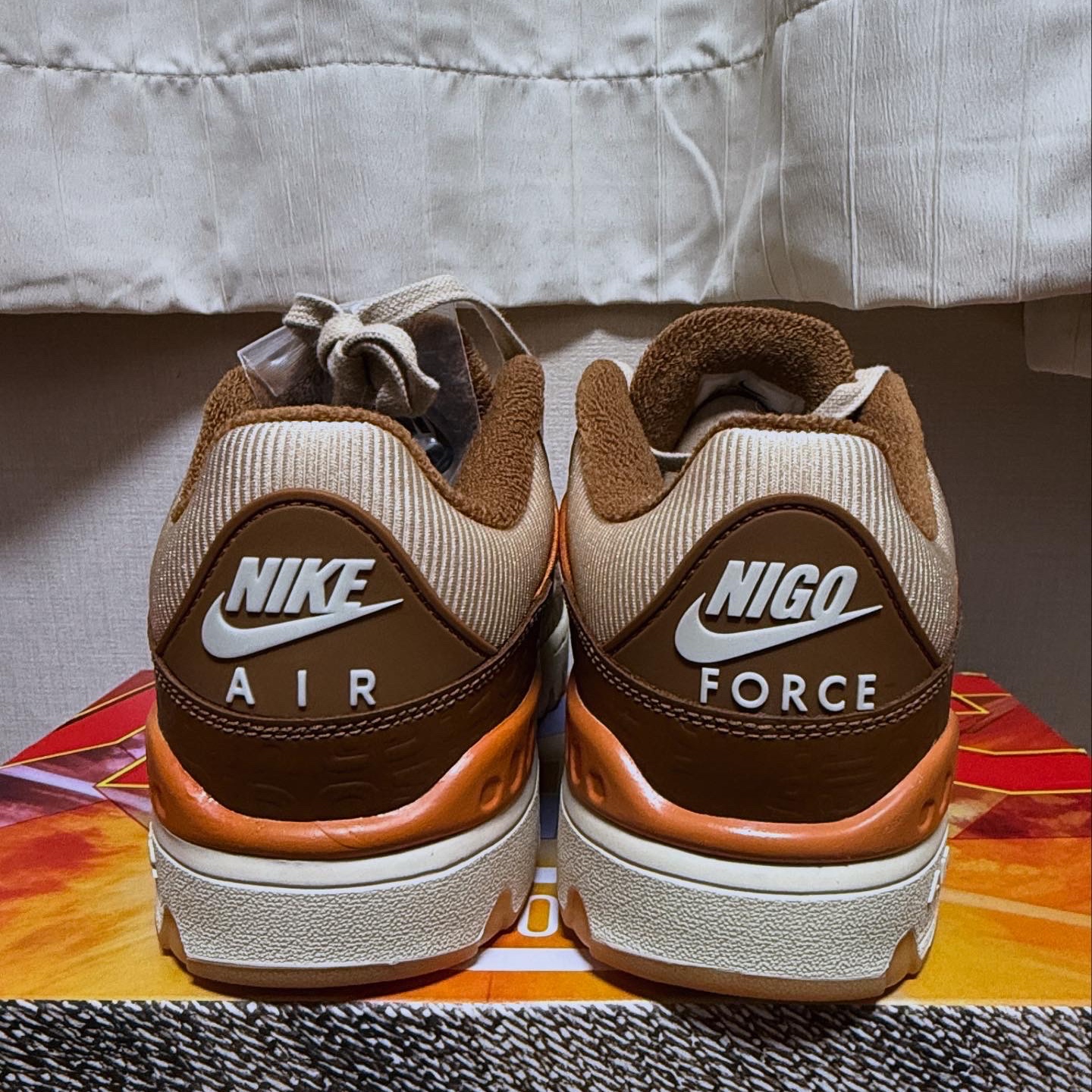 Nike x Nigo Air Force 3 Low SP Light British Tan Fossil 착용 스타일 - 3
