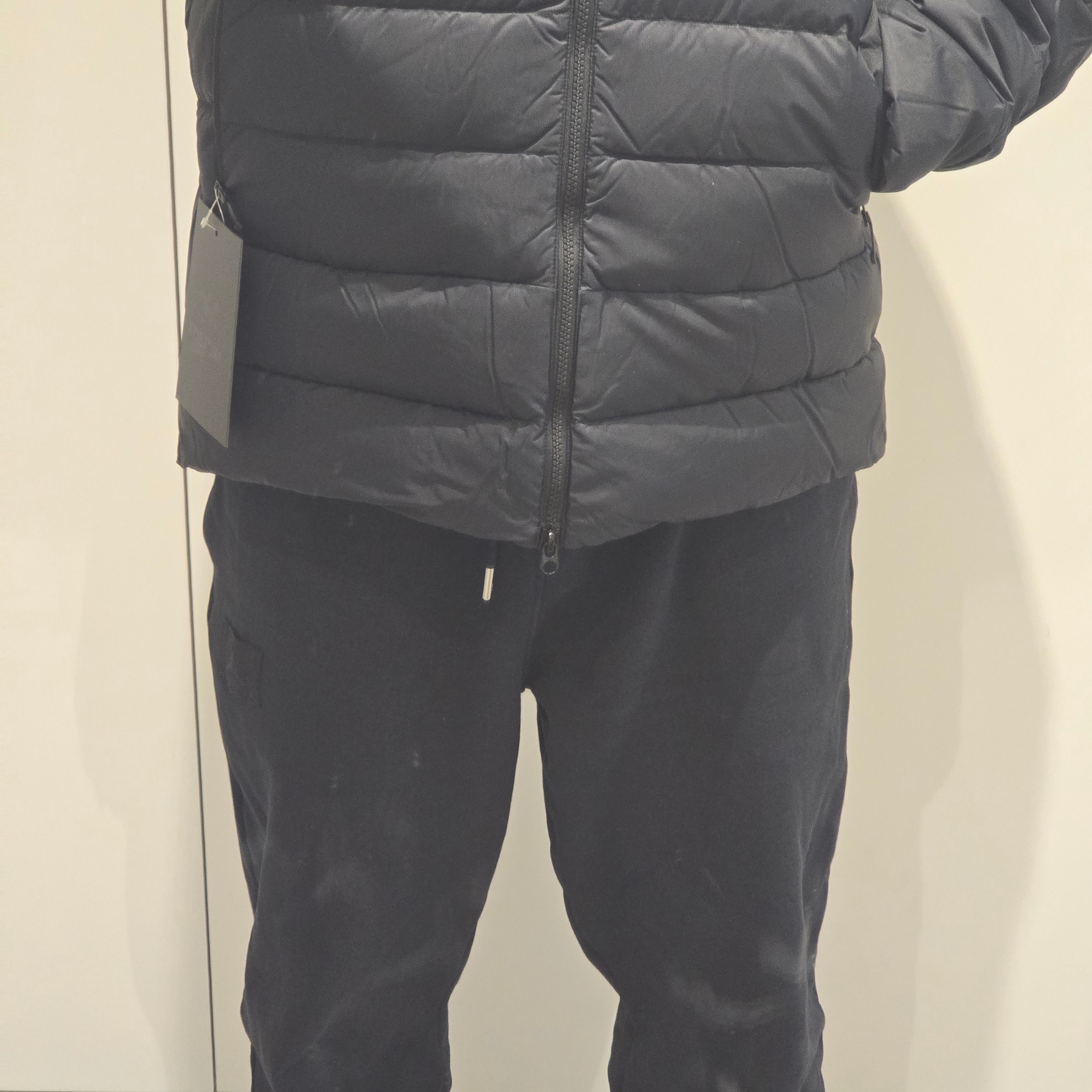 Arc'teryx Thorium Hoody Black 착용 스타일 - 5