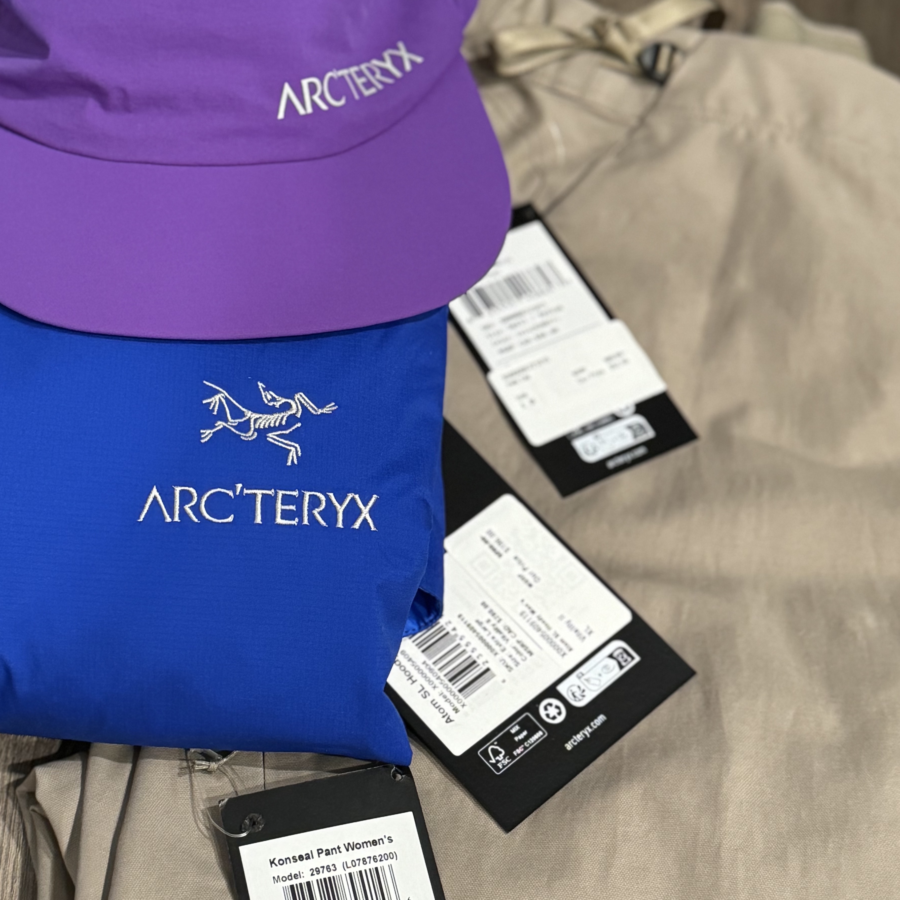 Arc'teryx Atom SL Hoody Vitality II 착용 스타일 - 2