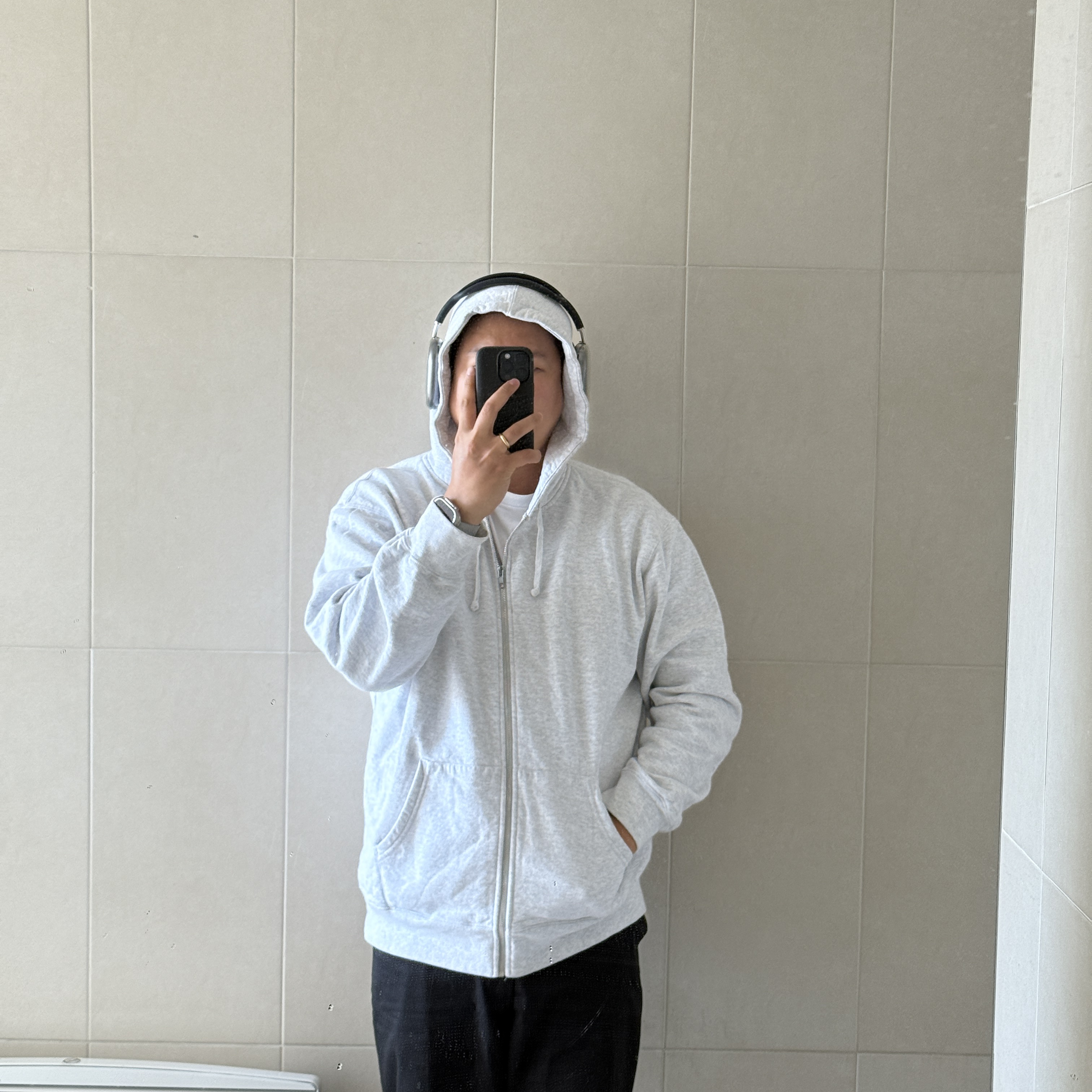 Apple AirPods Max Lightning Space Gray (Korean Ver.), Supreme Small Box Drawcord Zip Up Hooded Sweatshirt Heather Grey - 22FW 착용 스타일