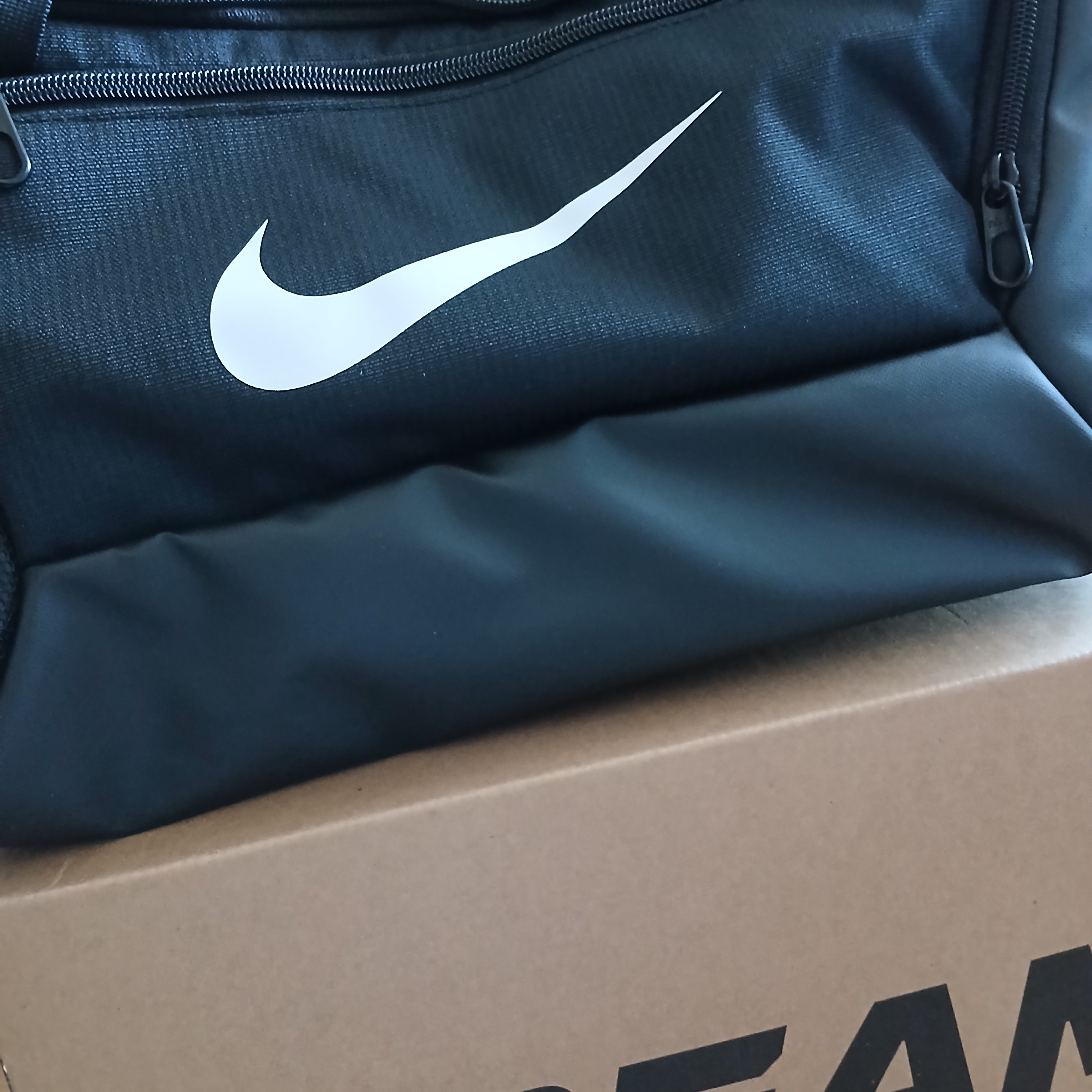 Nike Brasilia 9.5 Training Duffle Bag Extra Small 25L Black 착용 스타일