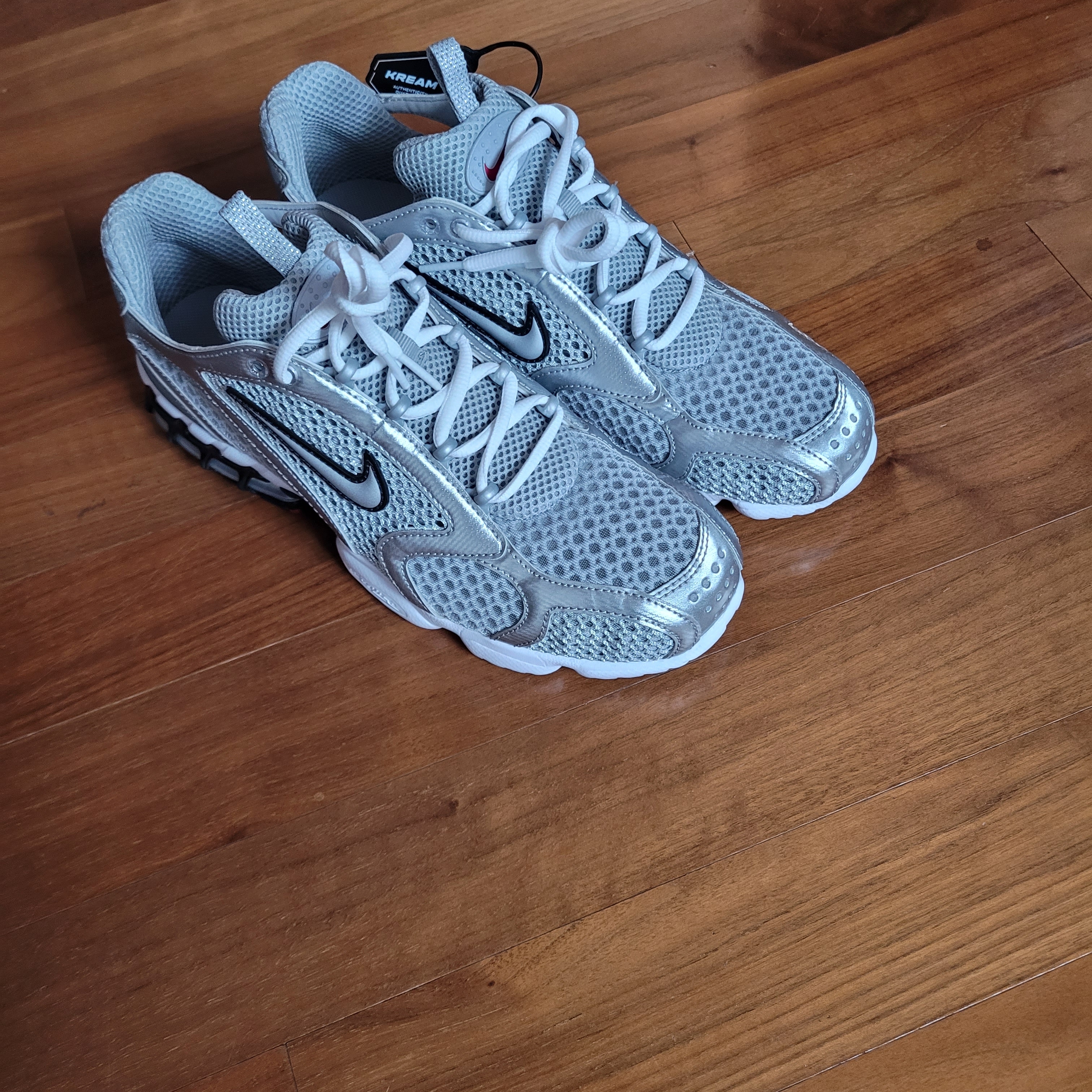 Nike Air Zoom Spiridon Cage 2 Metallic Silver 착용 스타일