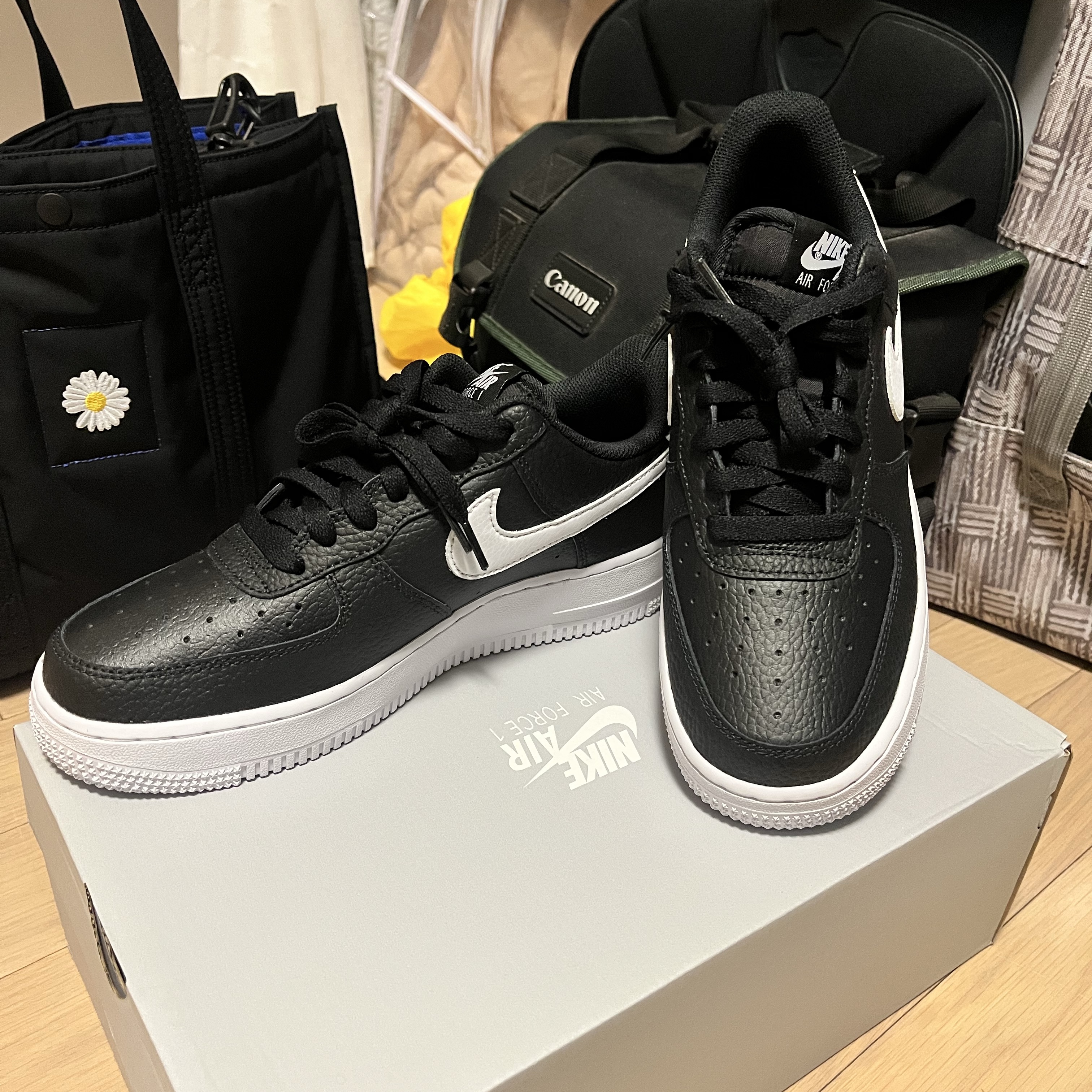 Nike Air Force 1 '07 Black White 착용 스타일