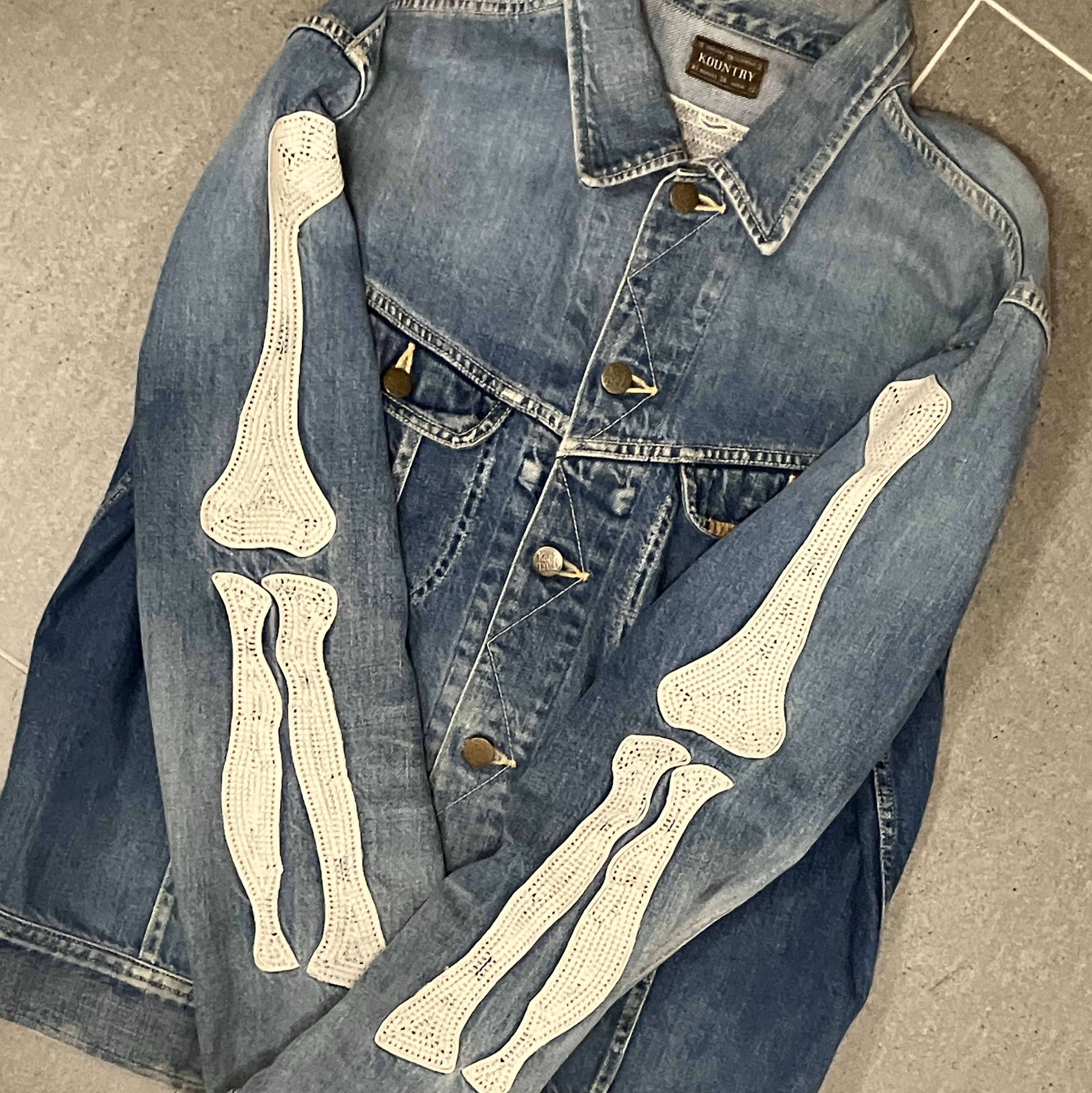 Kapital 11.5 oz. Denim Mexican Tuxedo Westerner Bone Jacket Indigo 착용 스타일