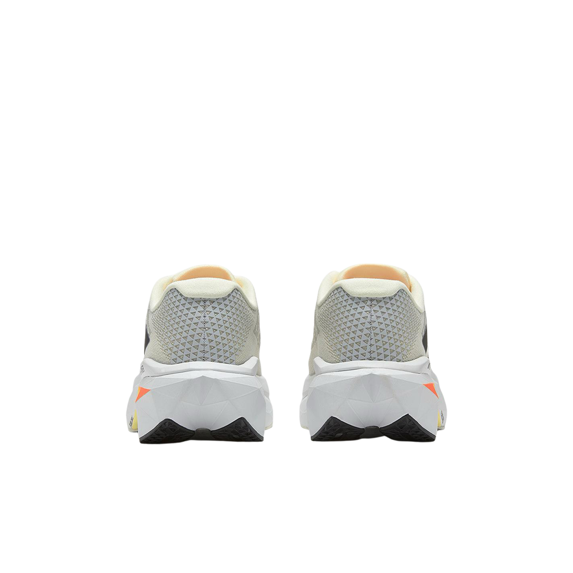 (W) 뉴발란스 퓨어셀 SC 트레이너 v3 아이보리 - B 스탠다드((W) New Balance Fuelcell SC Trainer v3 Ivory - B Standard) - 4