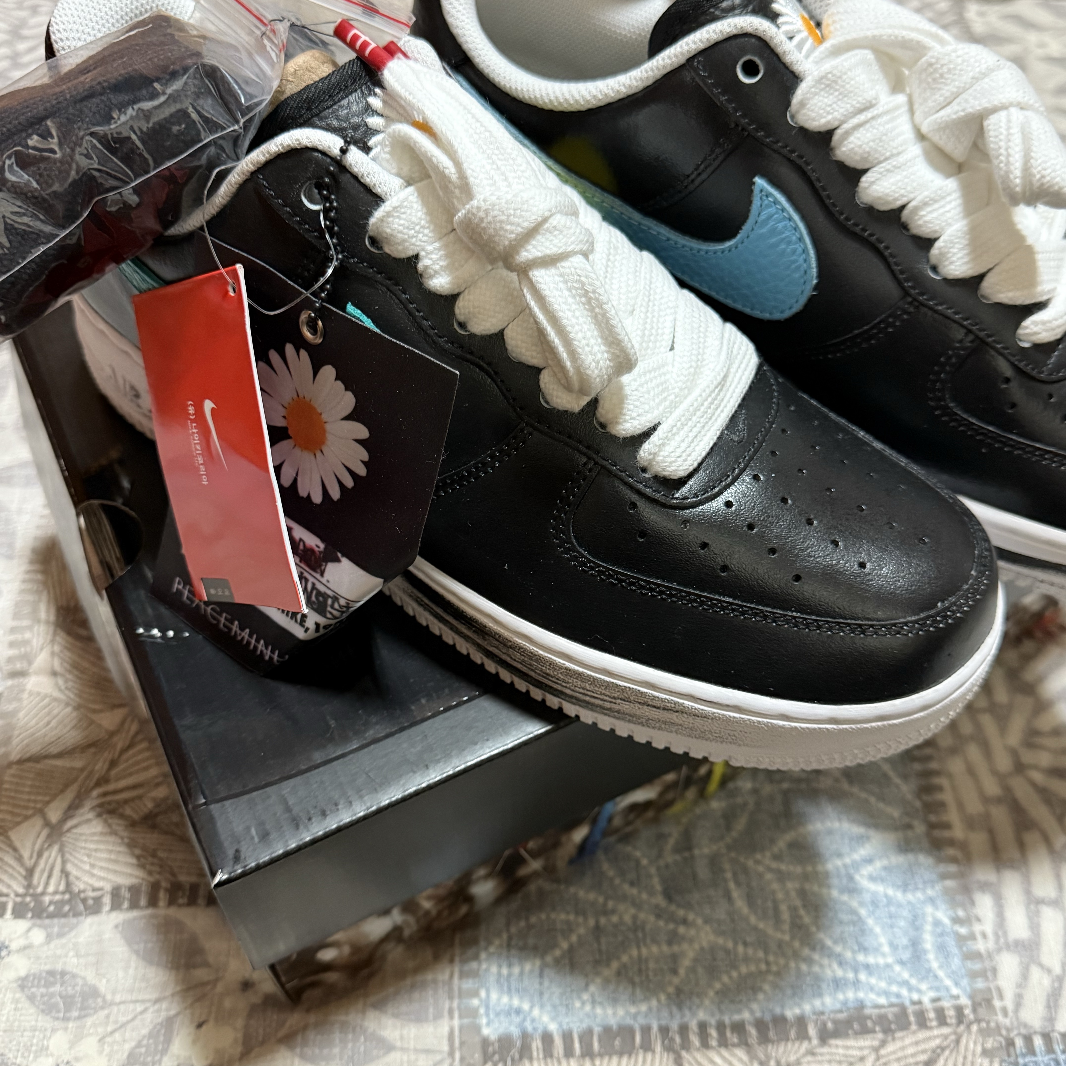 Nike x Peaceminusone Air Force 1 Low Para-Noise 3.0 Black and Multicolor 착용 스타일 - 2