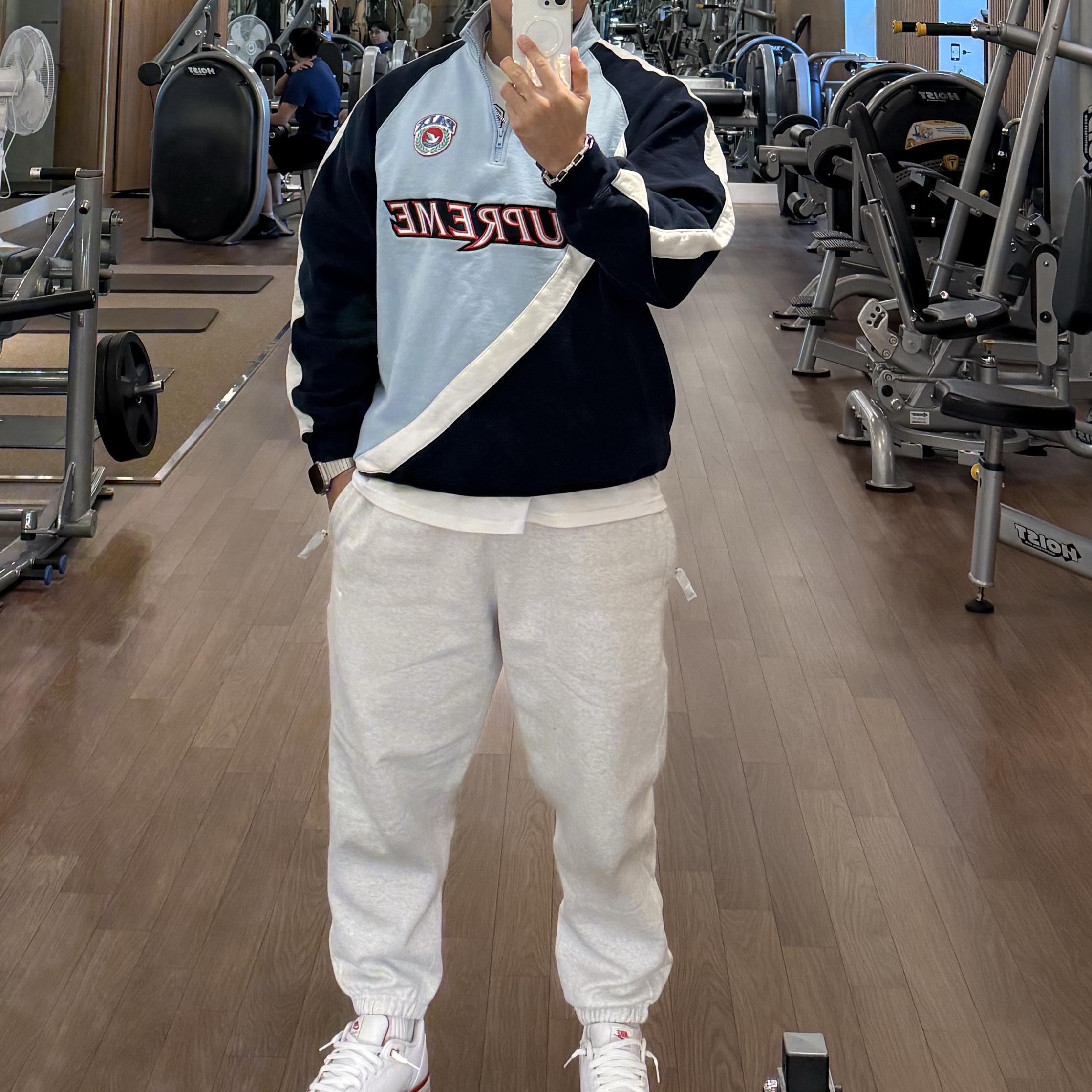 Supreme Equipe Half Zip Sweatshirt Light Blue - 24SS 착용 스타일