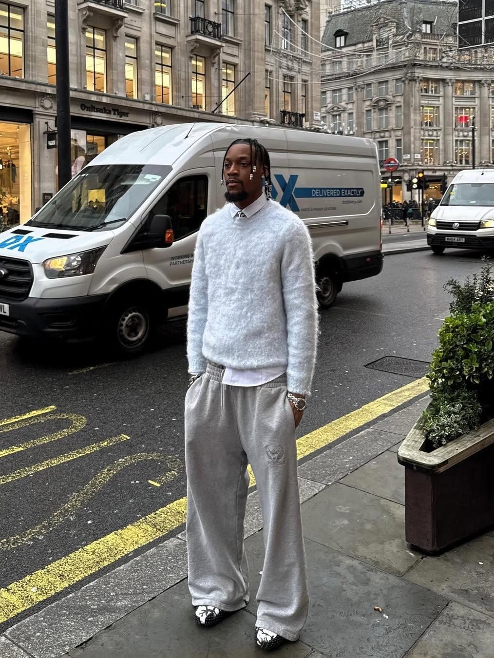 Undermycar POC 103 Flag Bonded Sweat Pants Light Melange, MUCENT Basic Denver Wide Sweat Pants Gray 착용 스타일 - 3