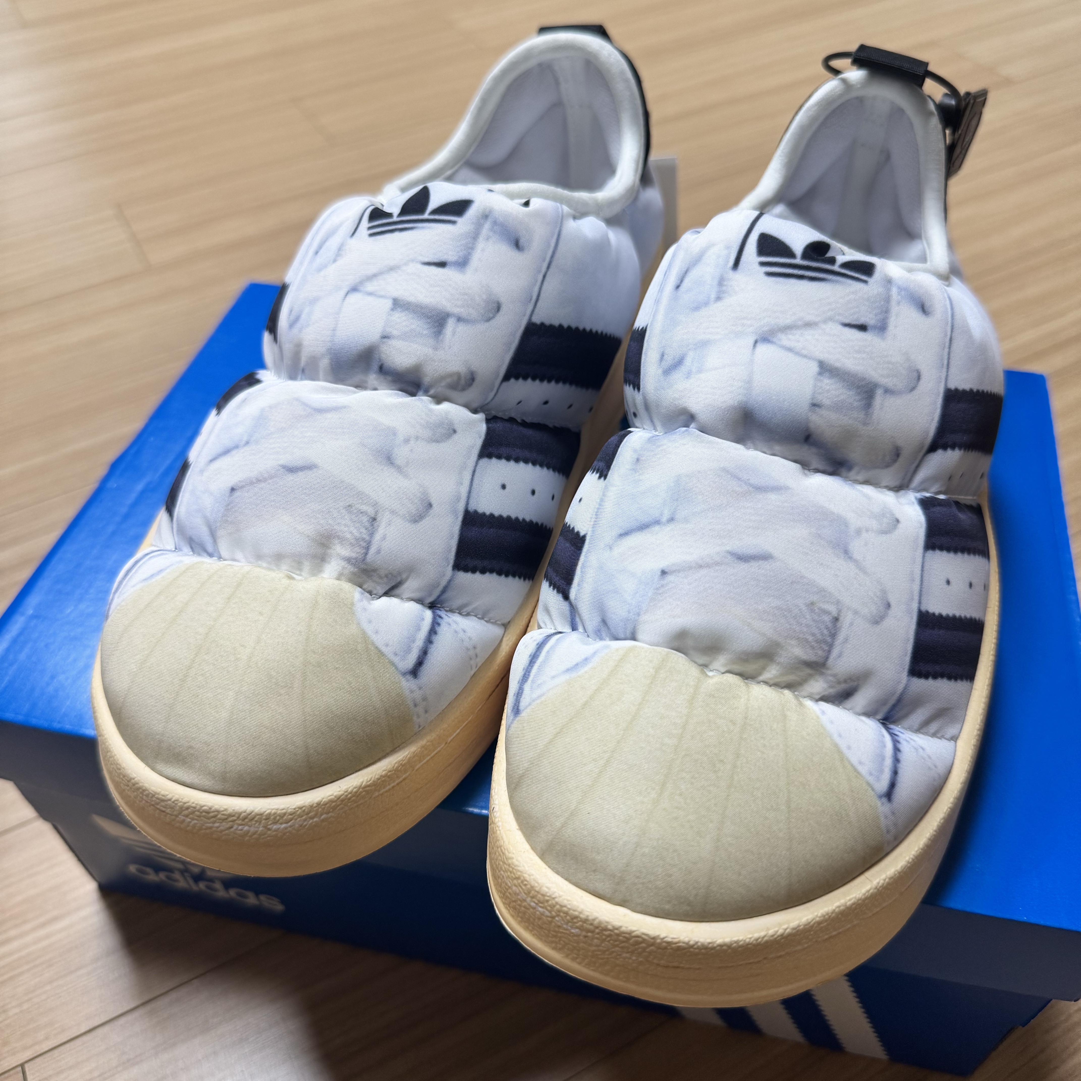 Adidas Puffylette Superstar Cloud White 착용 스타일 - 1