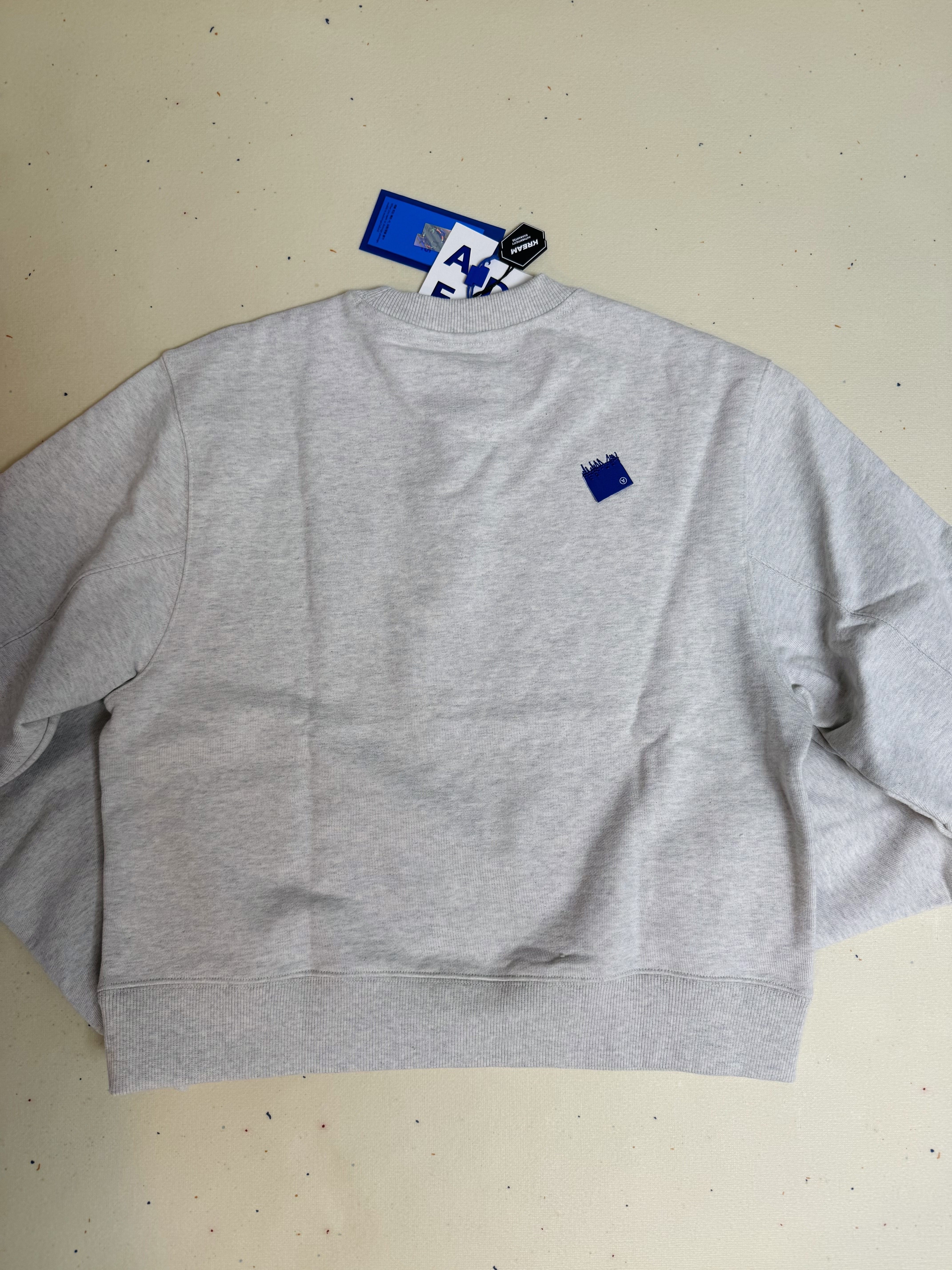 Ader Error Sig; TRS/BL Tag Sweatshirt 01 Oatmeal 착용 스타일 - 2