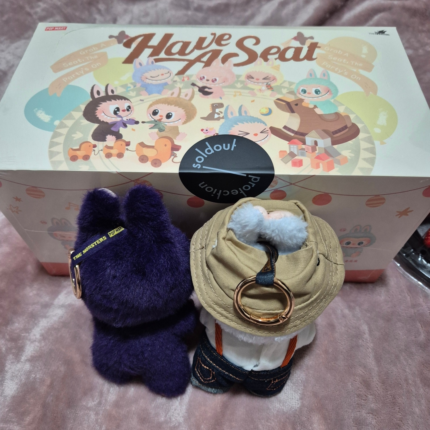 Pop Mart Labubu x Pronounce Lucky Fairy Toy Keyring, Pop Mart Fall In Wild Labubu Series Toy Keyring 착용 스타일 - 2