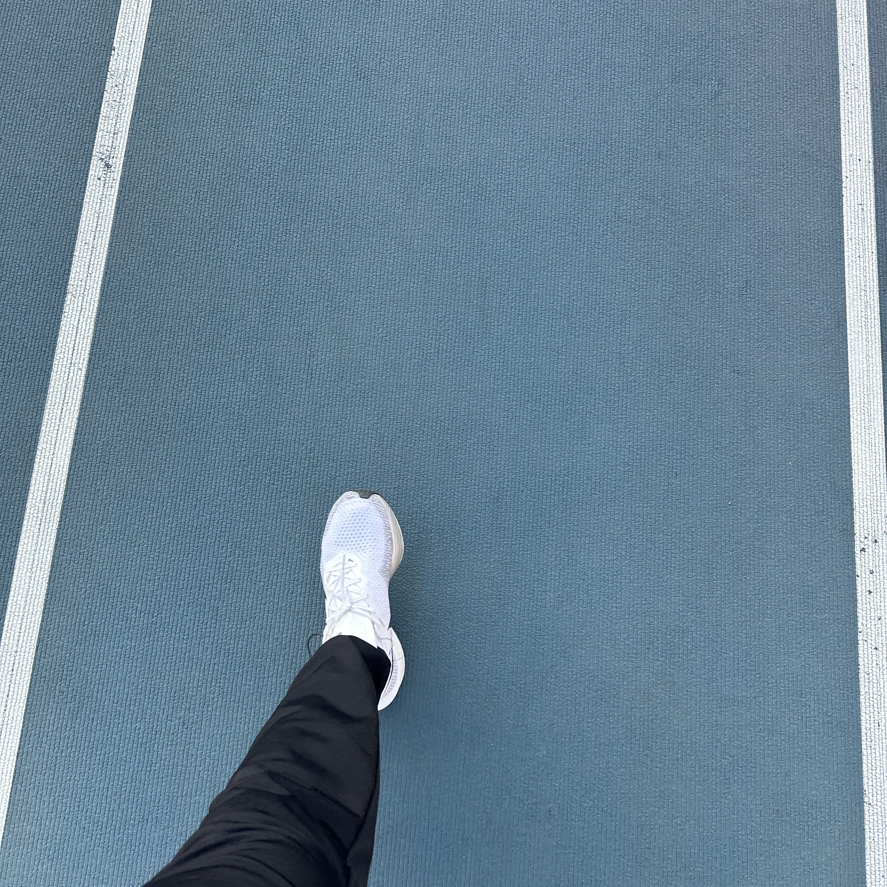 Nike ZoomX Vaporfly Next% 3 White Grey 착용 스타일