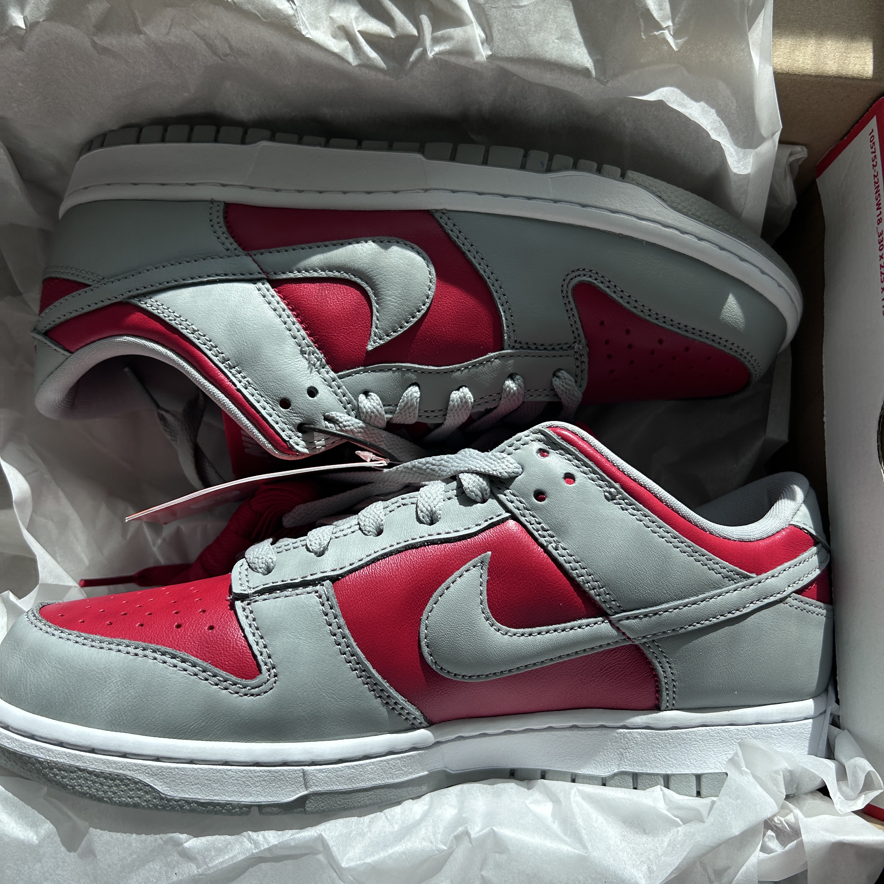 Nike Dunk Low QS Varsity Red and Silver 착용 스타일