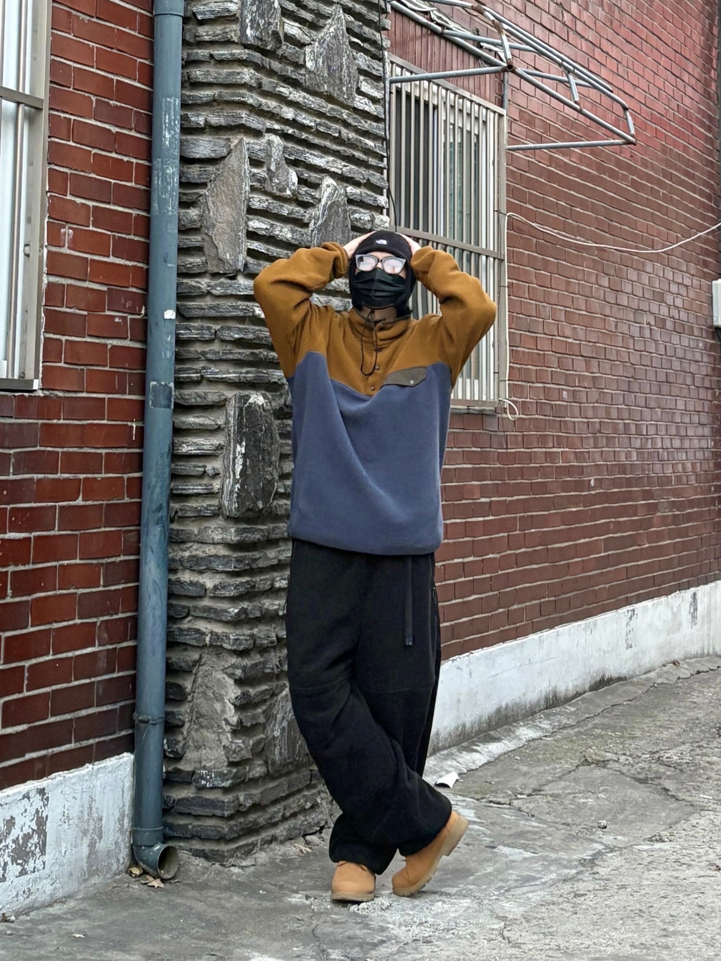 The North Face Fleece Earmuff Beanie Black, Timberland Premium 6 inch Waterproof Boot Wheat Nubuck - Wide 착용 스타일 - 3