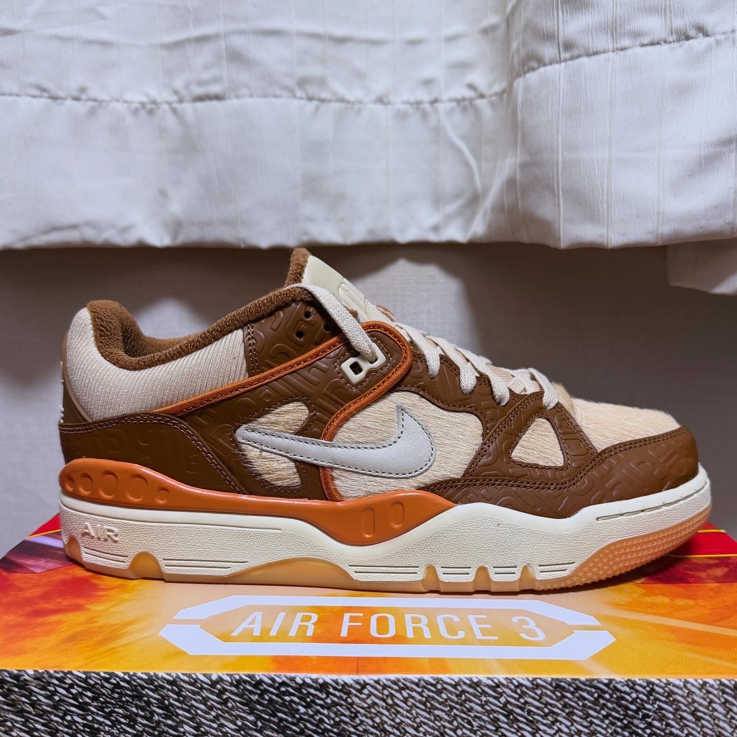 Nike x Nigo Air Force 3 Low SP Light British Tan Fossil 착용 스타일 - 2