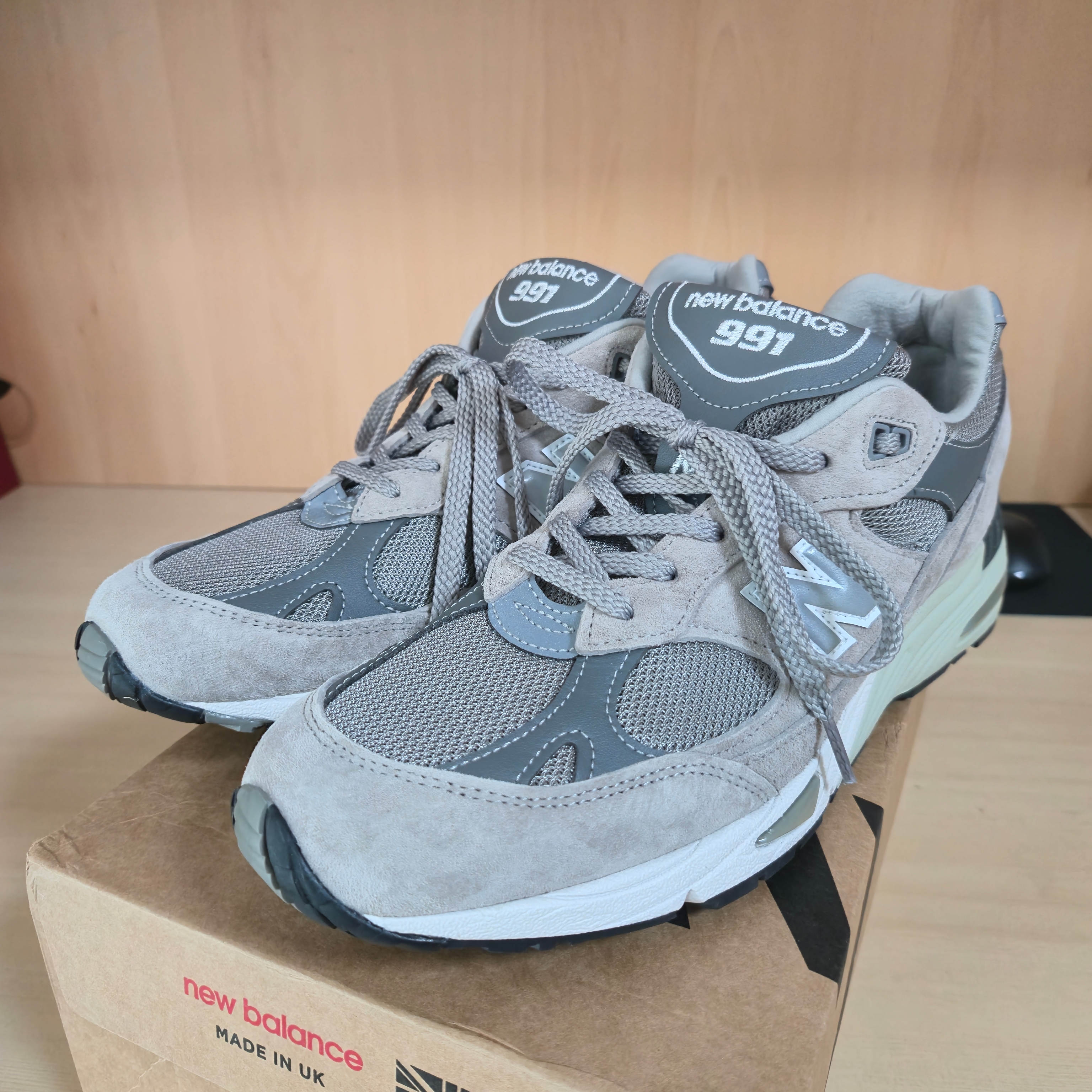 New Balance 991 Made in UK Grey 착용 스타일