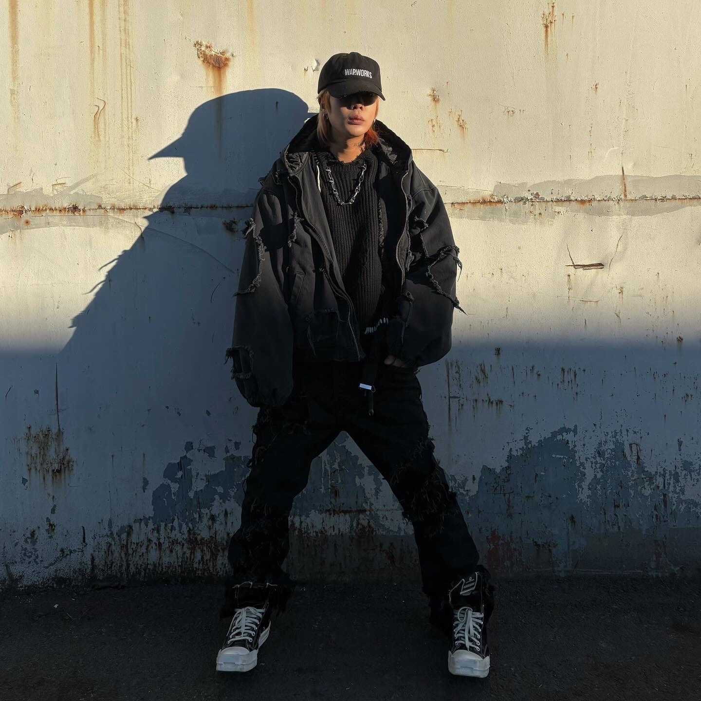 Converse x Drkshdw Turbodrk Chuck 70 Hi Black Lacquered Denim 착용 스타일 - 2
