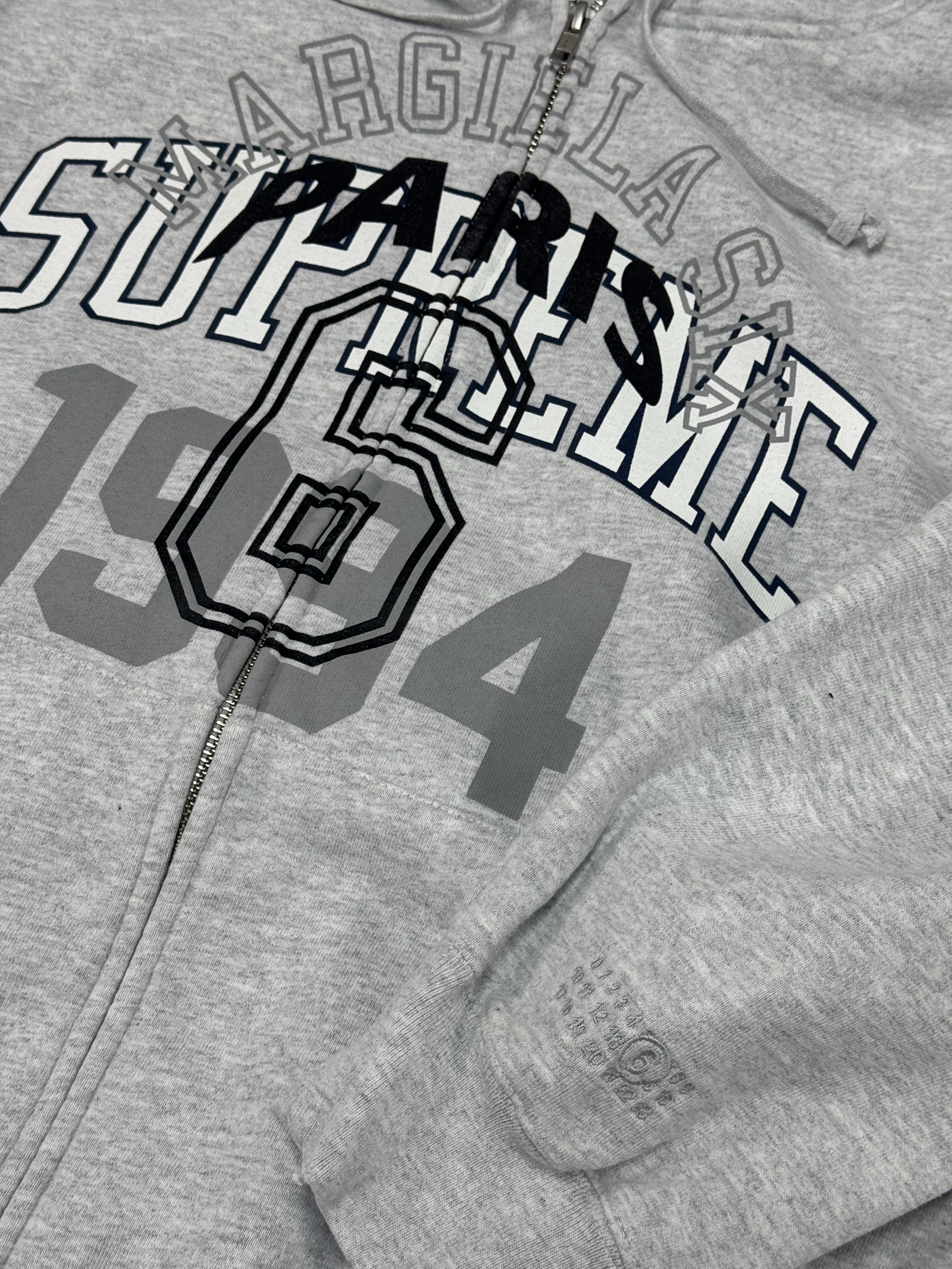 Supreme x MM6 Maison Margiela Zip Up Hooded Sweatshirt Ash Grey - 24SS, Supreme x Hysteric Glamour Mohair Zip Up Hooded Sweater Black - 24FW 착용 스타일 - 1