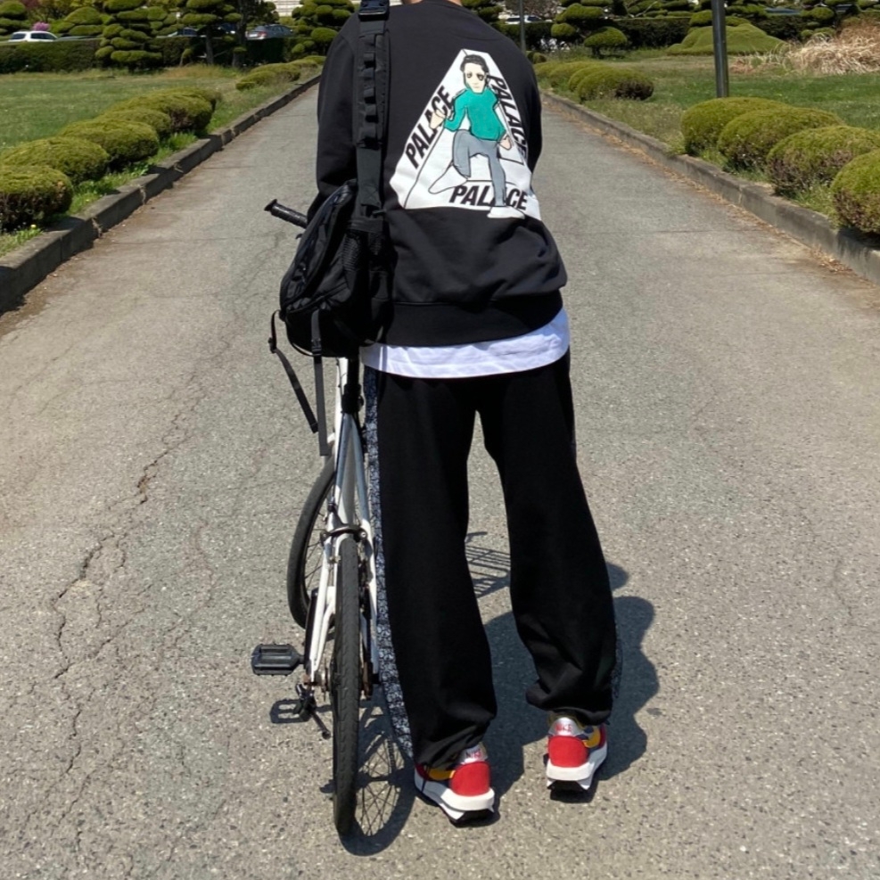 Nike x Sacai LDWaffle Blue Multi 착용 스타일 - 3