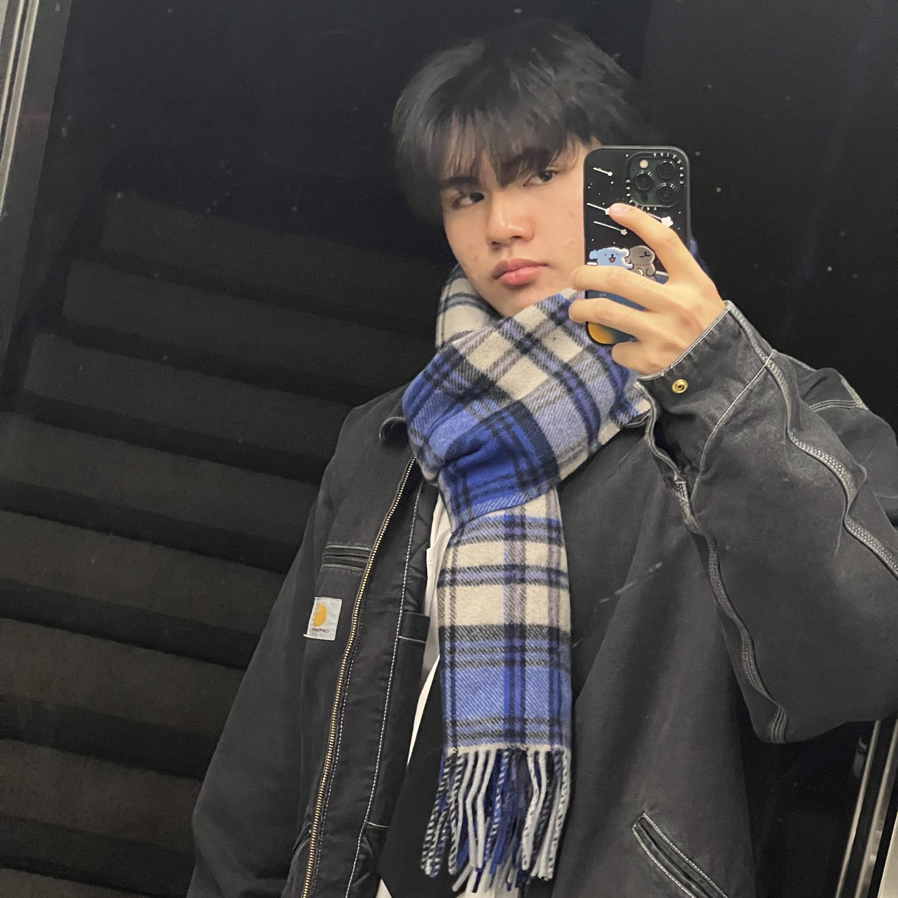 Ader Error Revint Plaid Muffler Z-Blue 착용 스타일