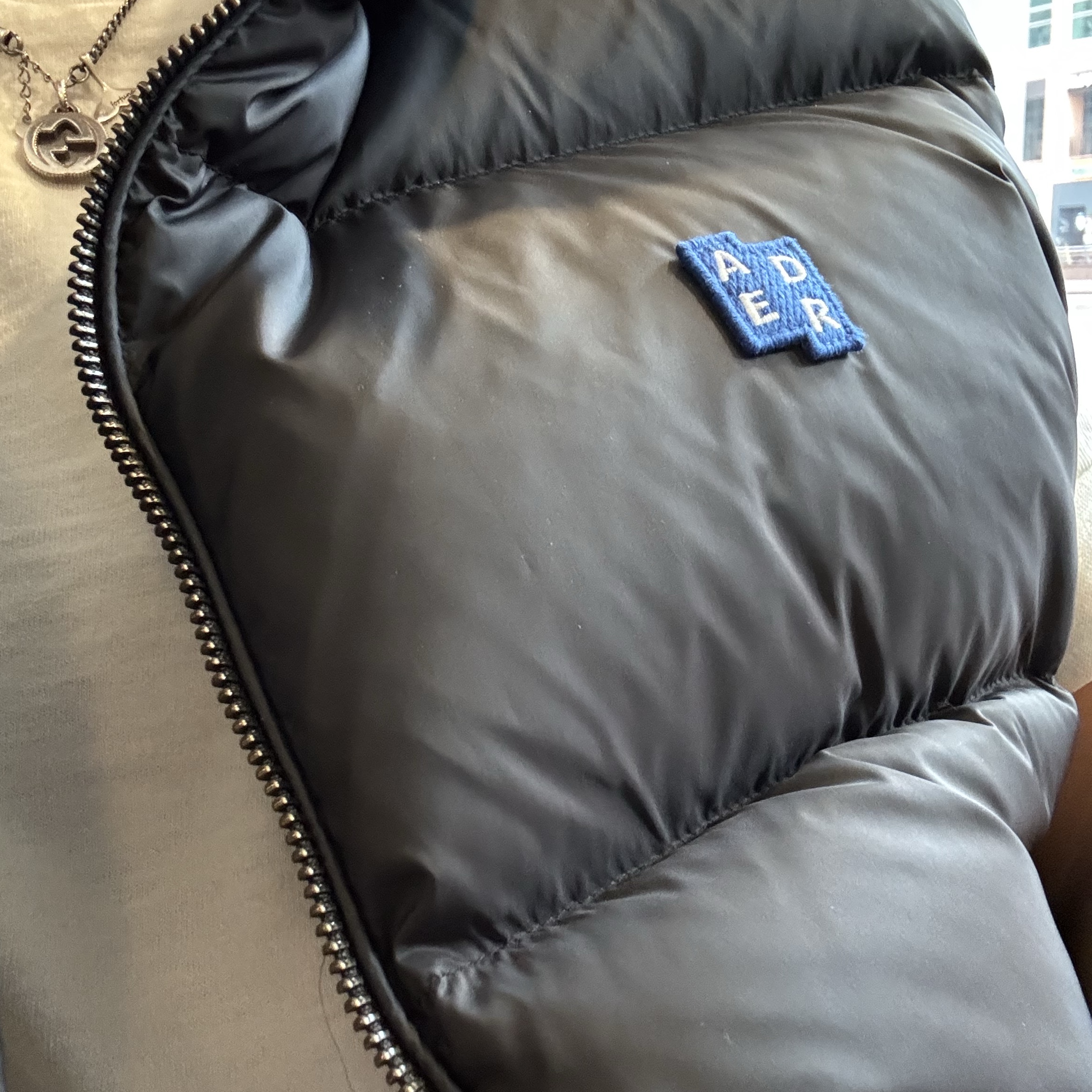 Ader Error Sig; TRS Tag Puffer Vest 01 Noir 착용 스타일