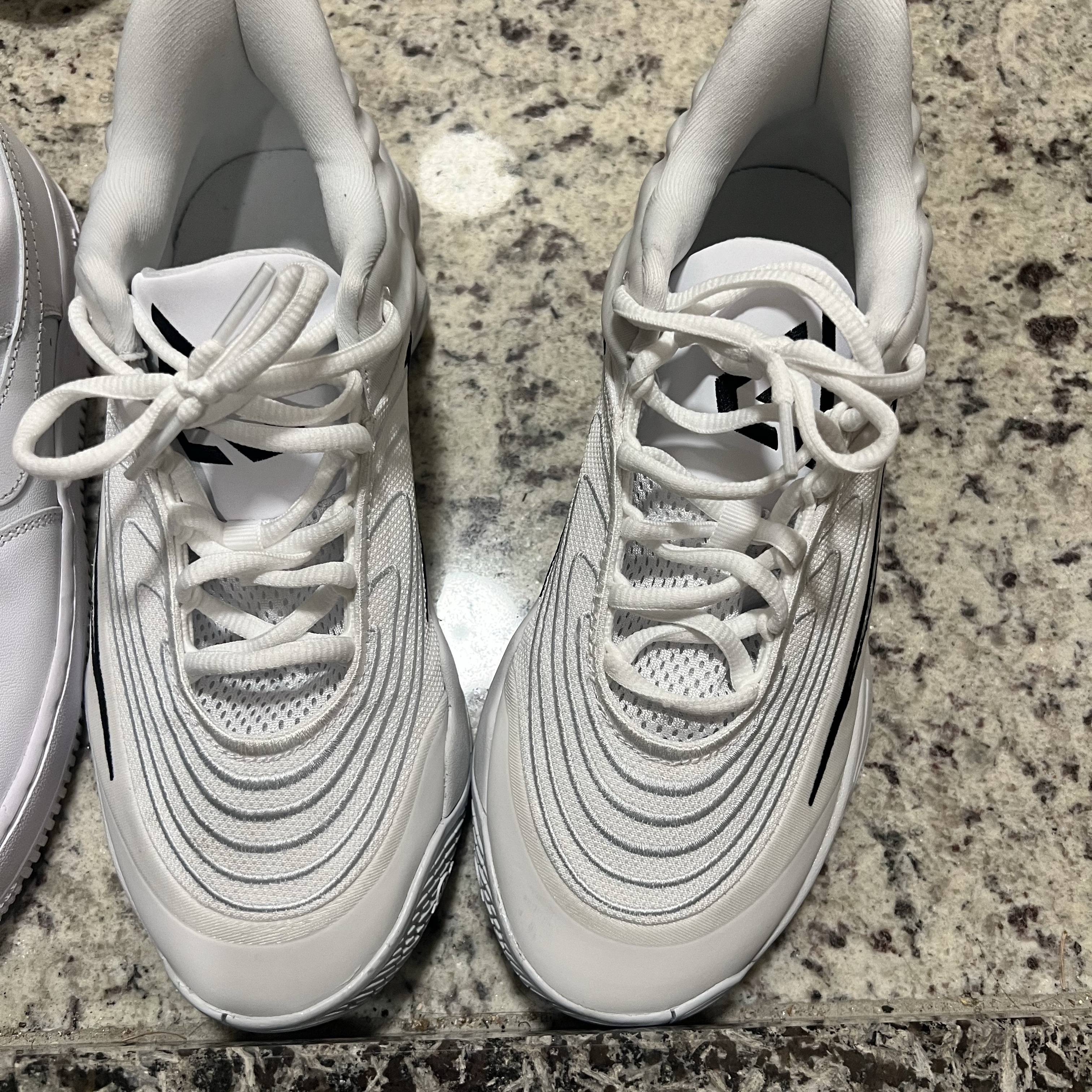 Nike Giannis Immortality 4 EP White 착용 스타일