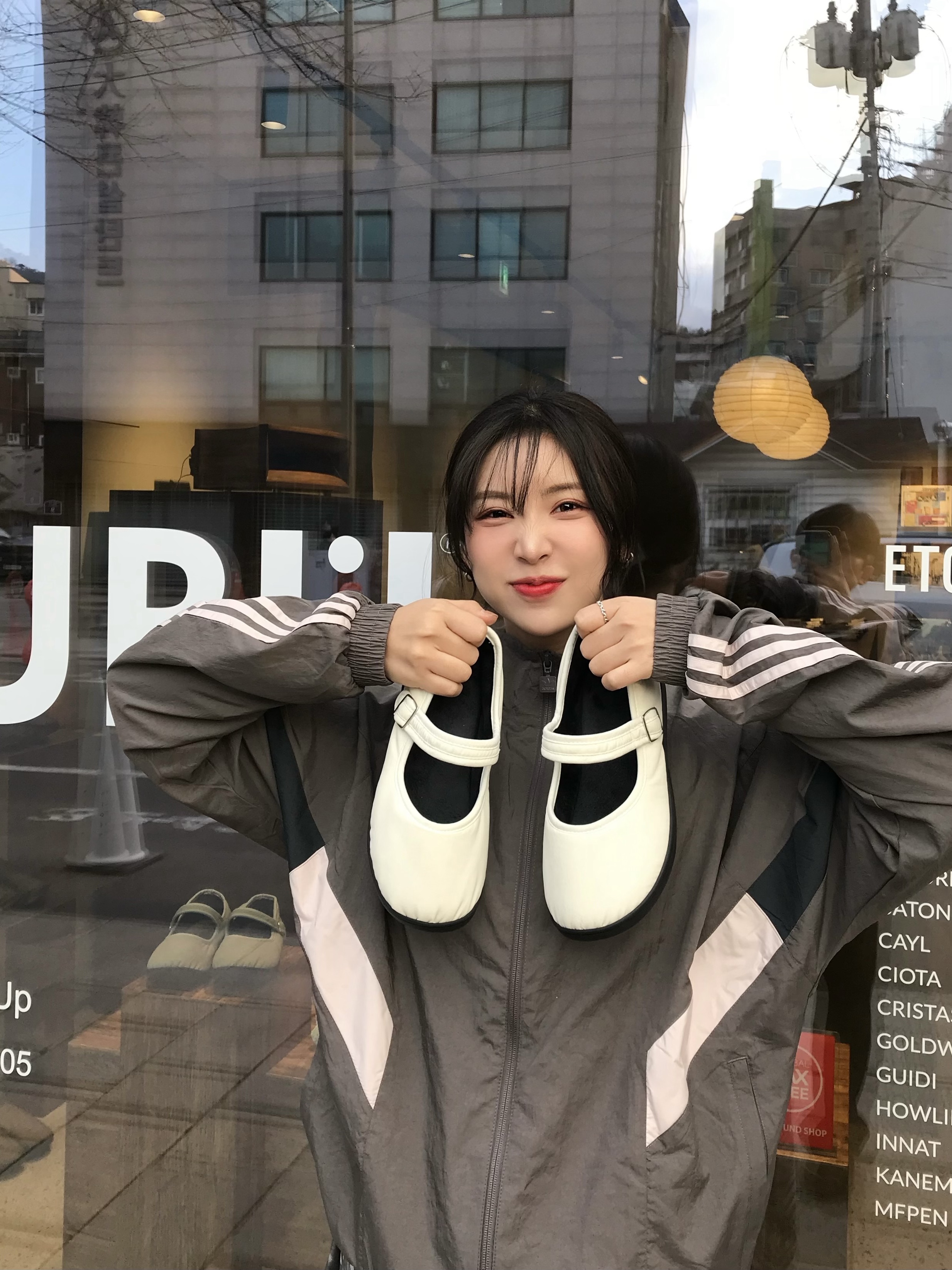 Adidas Real Madrid Originals Track Top Charcoal Grey - KR Sizing, Subu x 10 Corso Como Padded Maryjane Black 착용 스타일 - 4