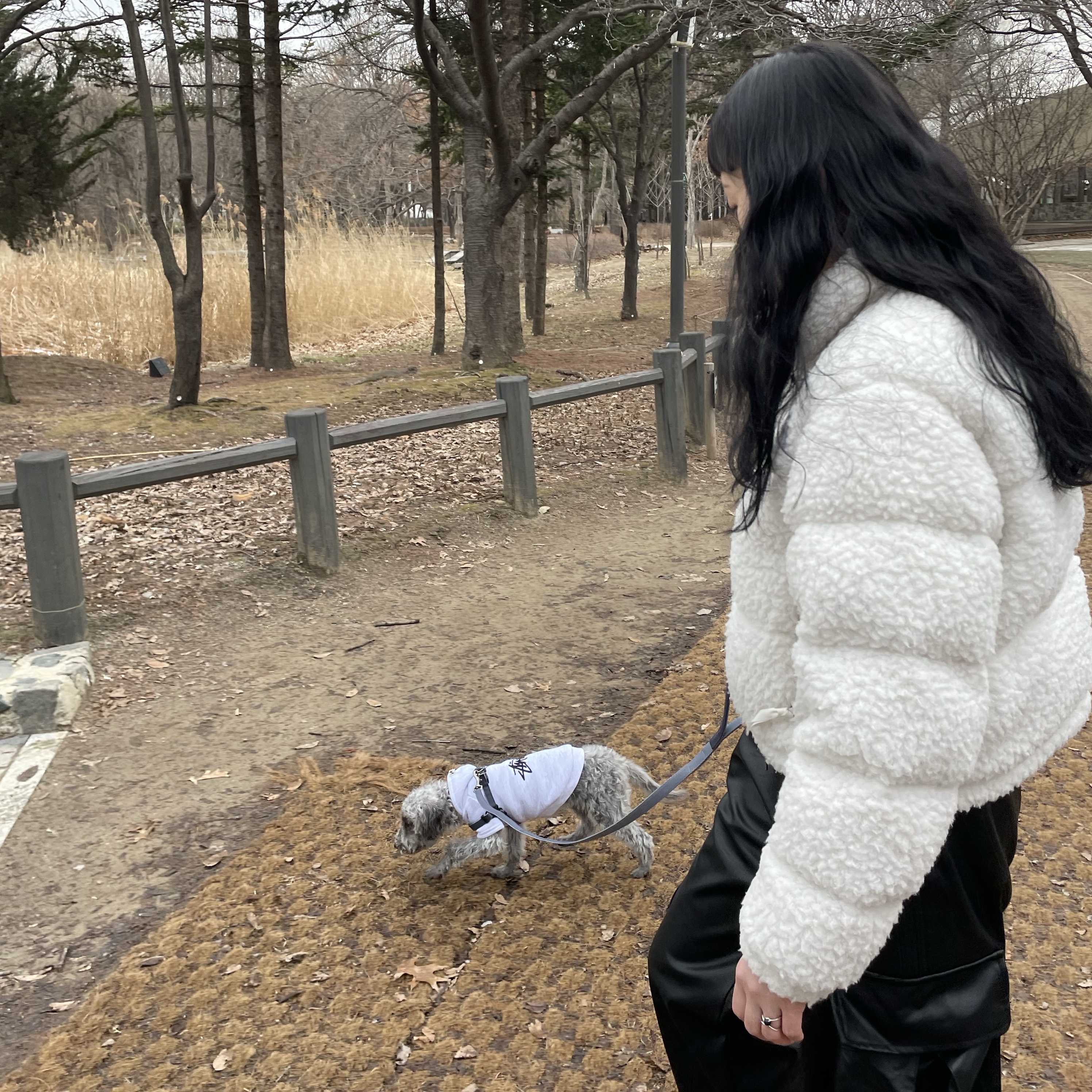 (W) The North Face High Pile Nuptse Jacket Gardenia White 착용 스타일
