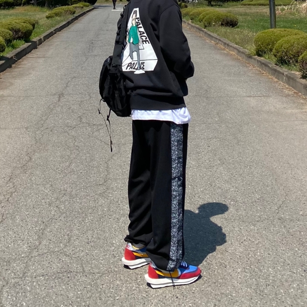 Nike x Sacai LDWaffle Blue Multi 착용 스타일 - 1