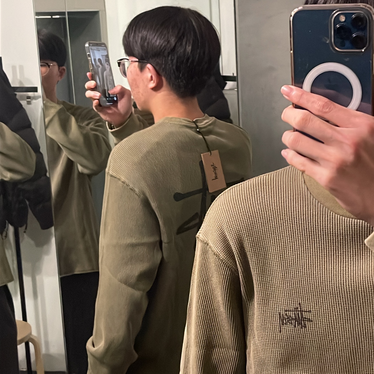 Stussy Basic Stock Thermal LS T-Shirt Olive 착용 스타일 - 2