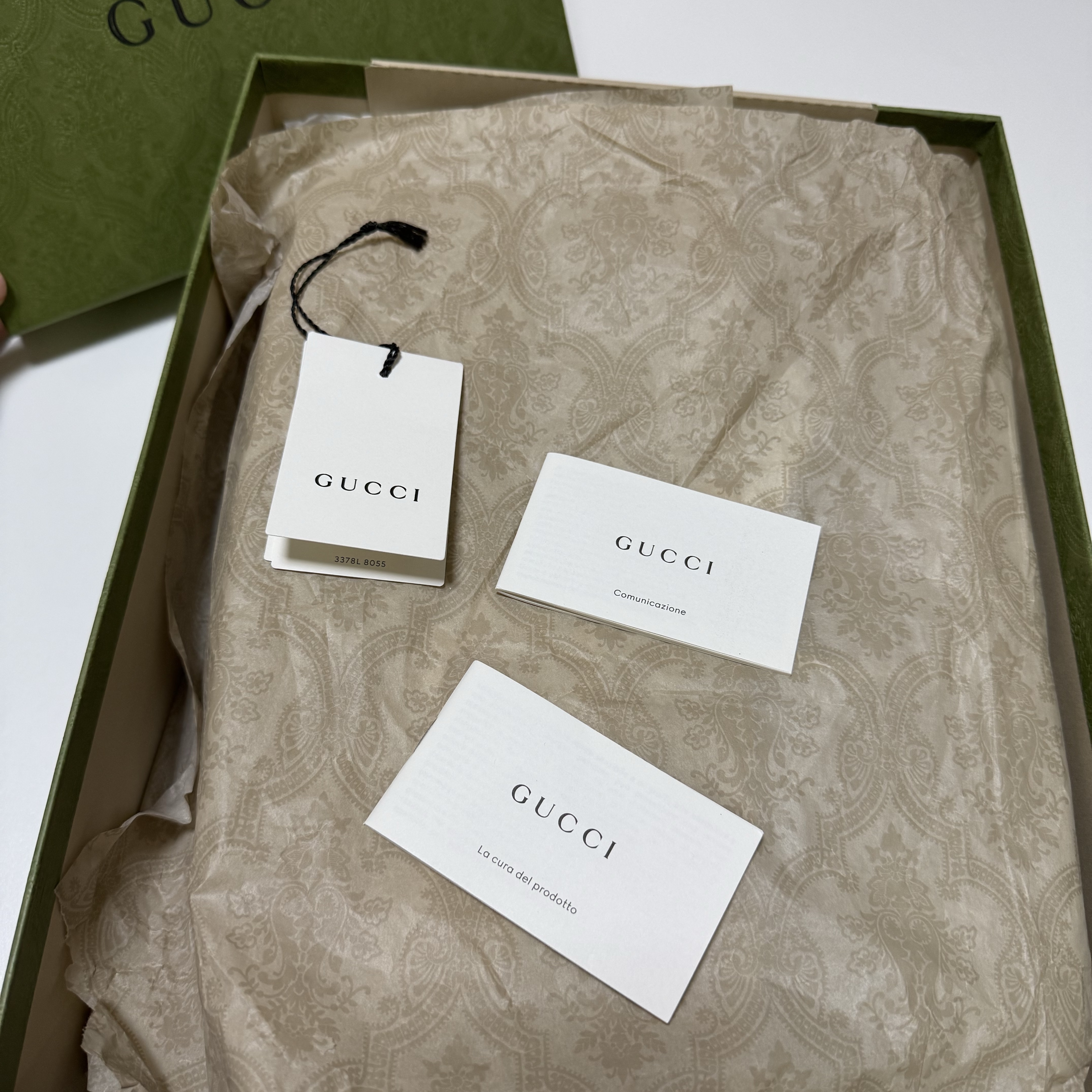 (W) Gucci Ankle Boot Black Suede 착용 스타일 - 3