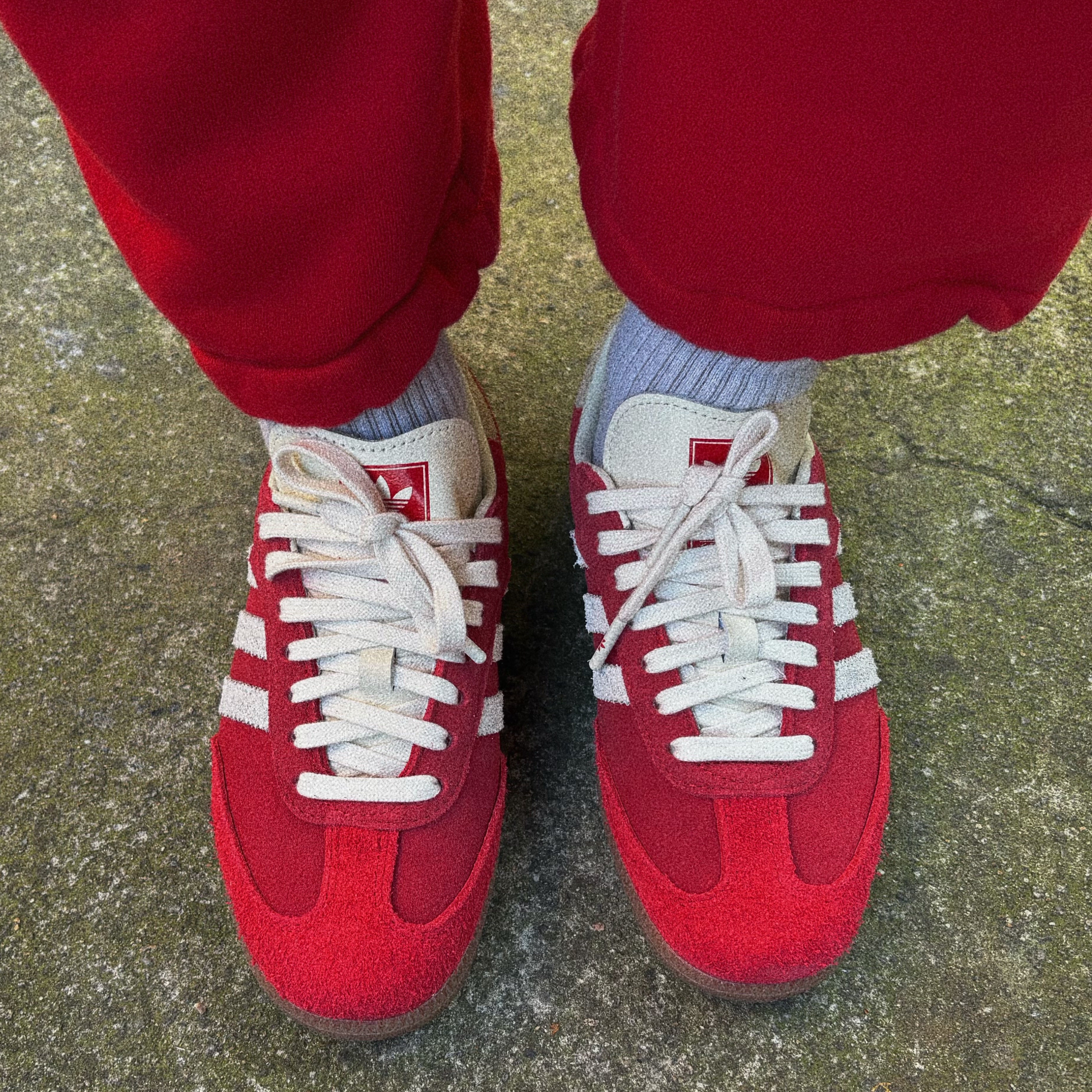 Adidas Samba OG Tal Better Scarlet Off White 착용 스타일 - 3