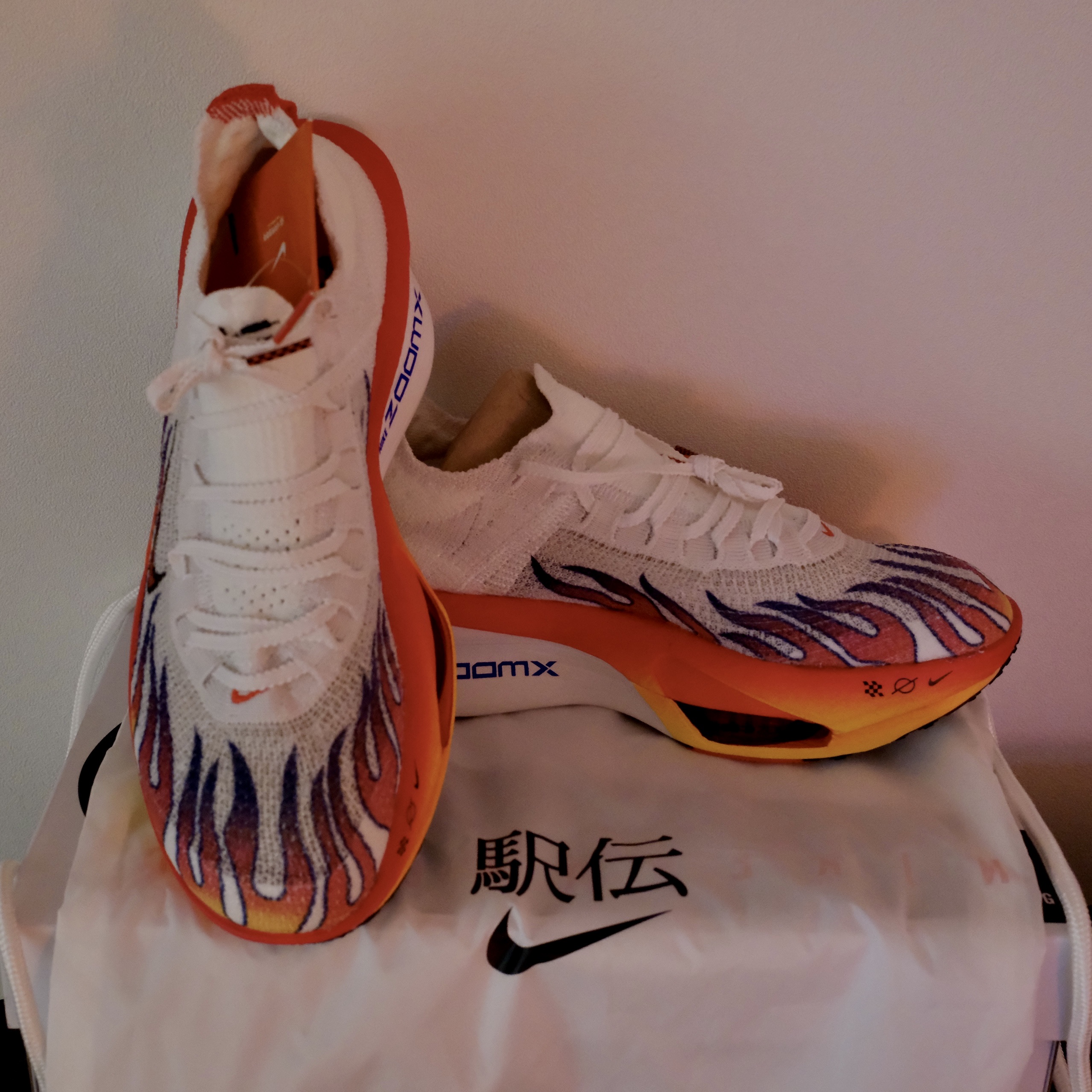 Nike Air Zoom Alphafly Next% 3 PRM White Habanero Red 착용 스타일