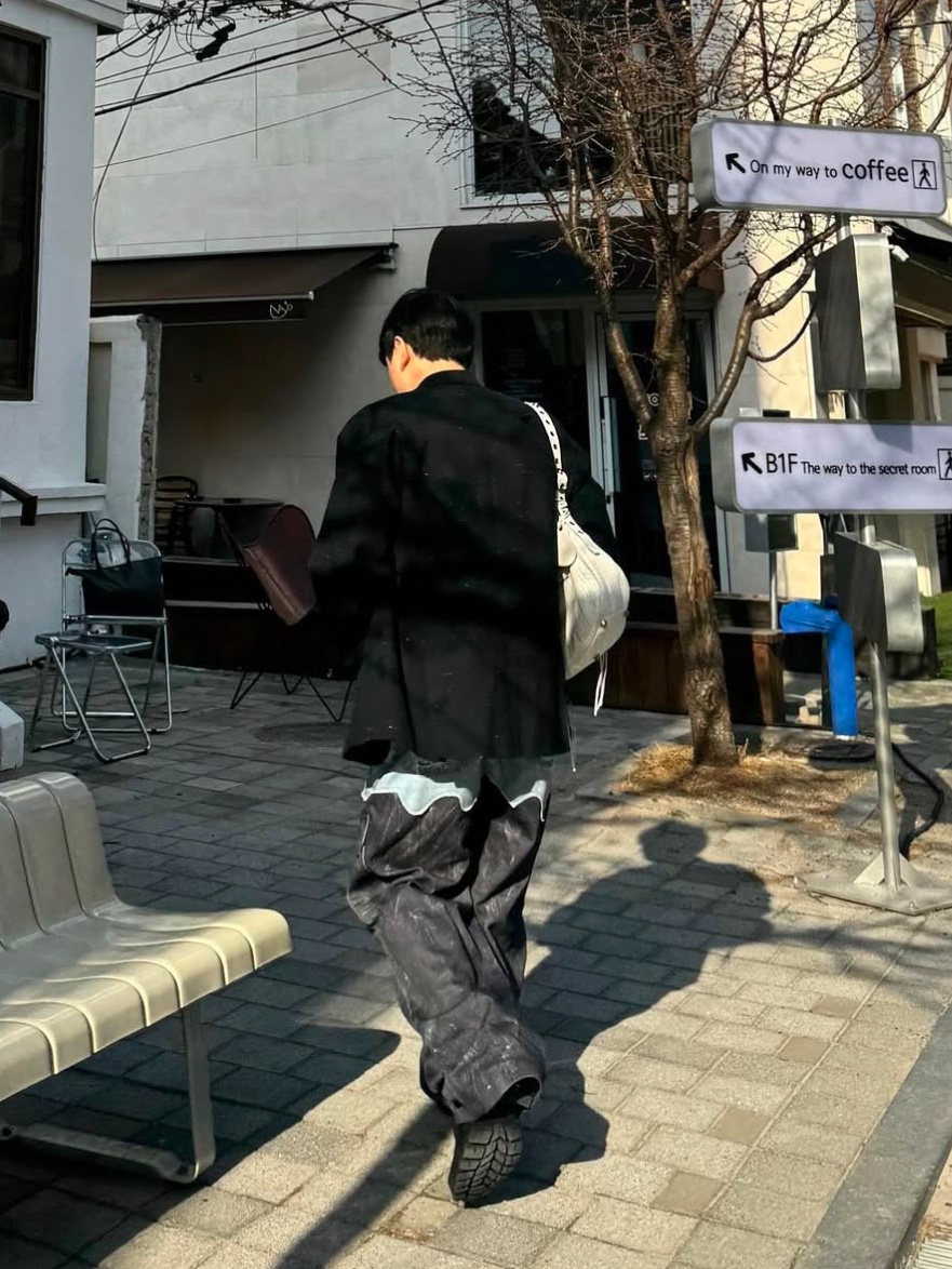 Balenciaga Rhino Derby Shoes Black 착용 스타일