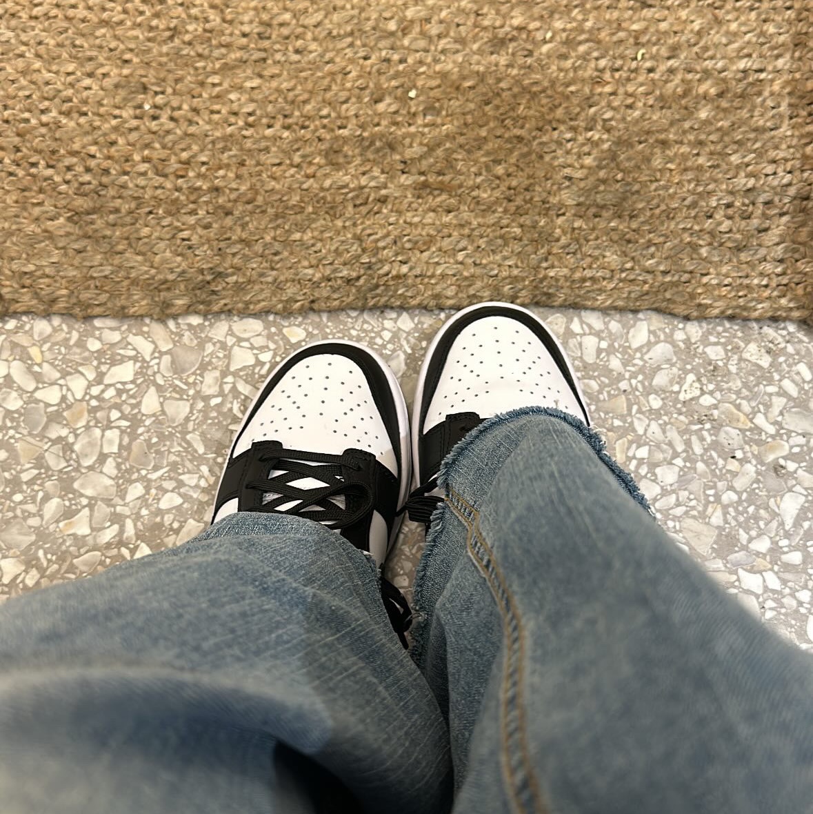 (W) Nike Dunk Low Black 착용 스타일