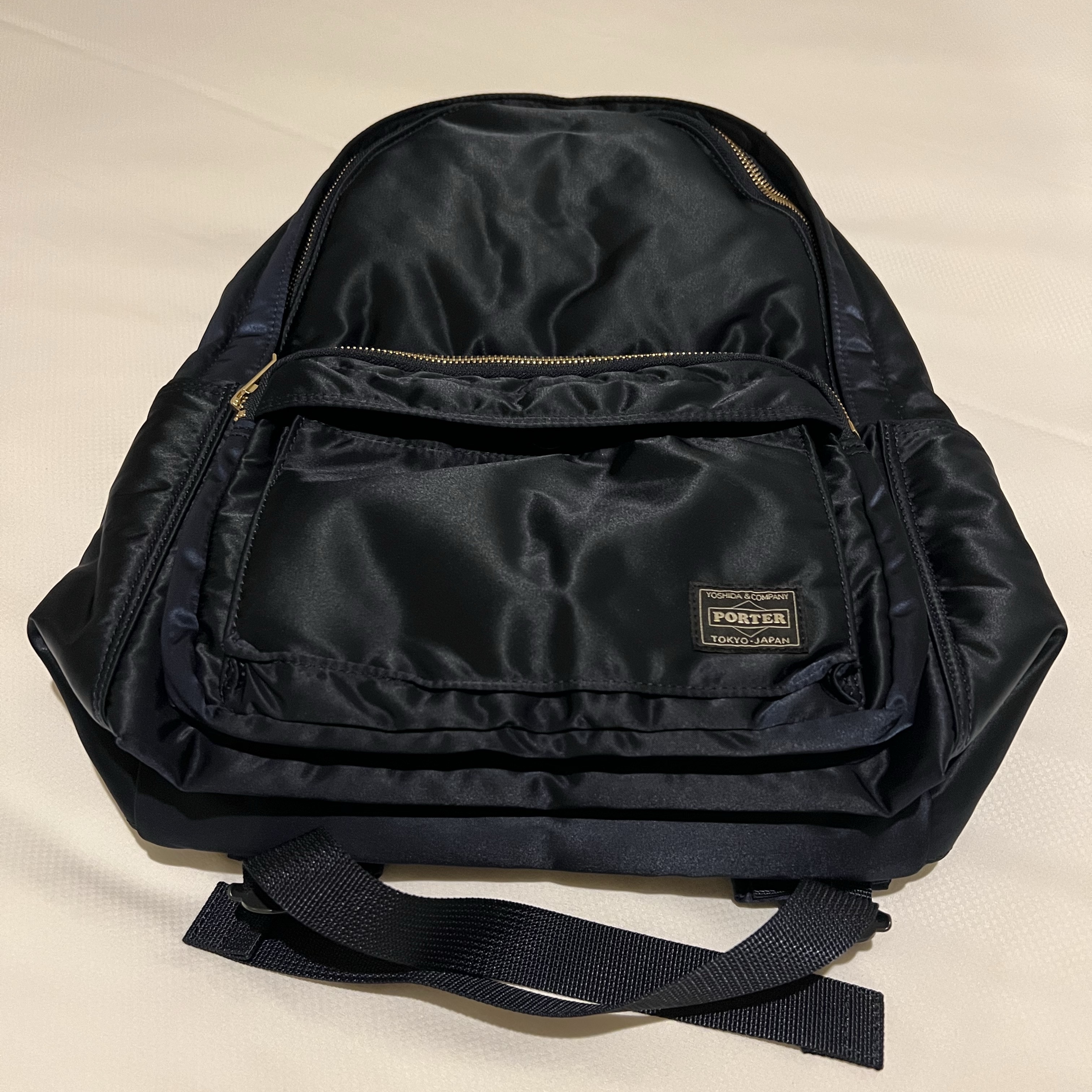 Porter All New Tanker Daypack Iorn Blue 착용 스타일 - 2