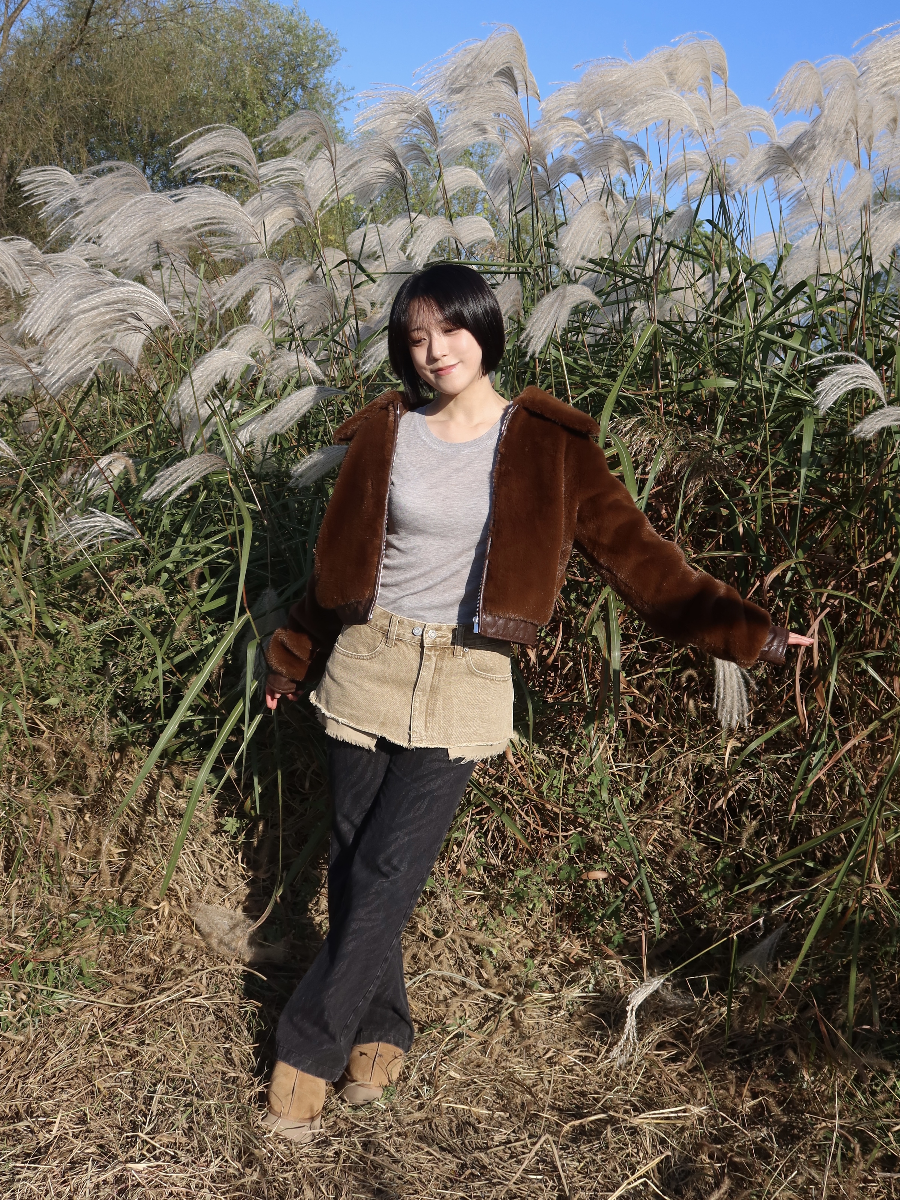 (W) UGG Tazz Slipper Chestnut 착용 스타일