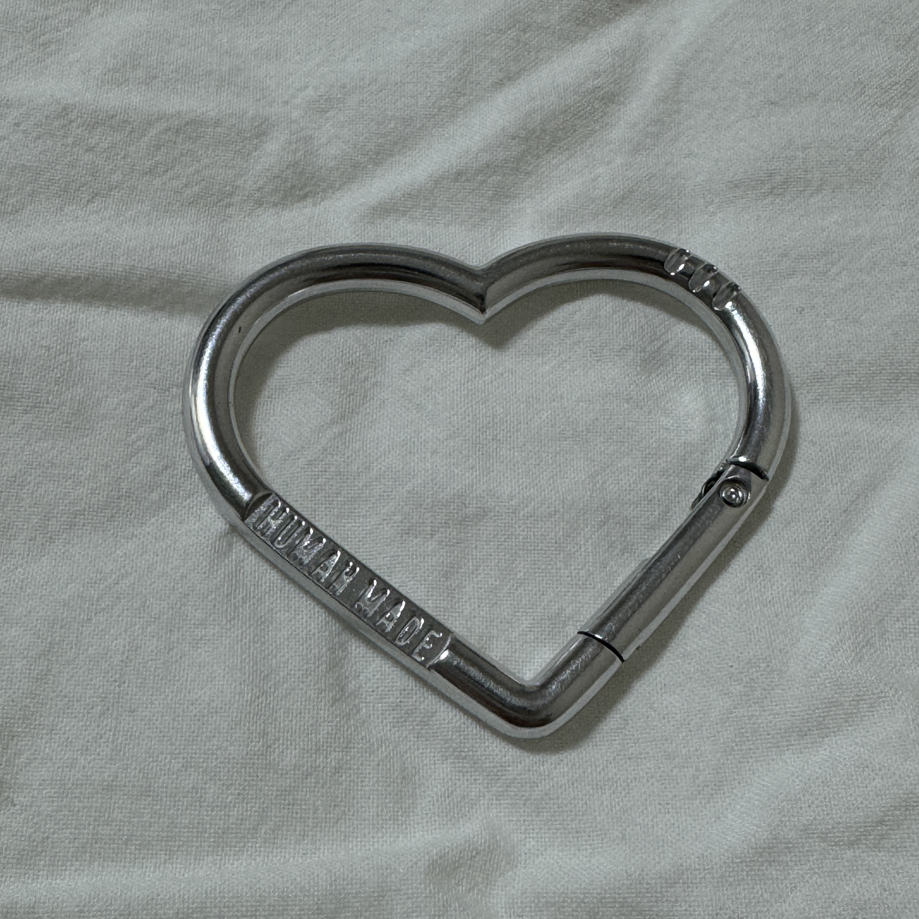 Human Made Military Card Case Black, Human Made Heart Carabiner Silver 착용 스타일 - 4