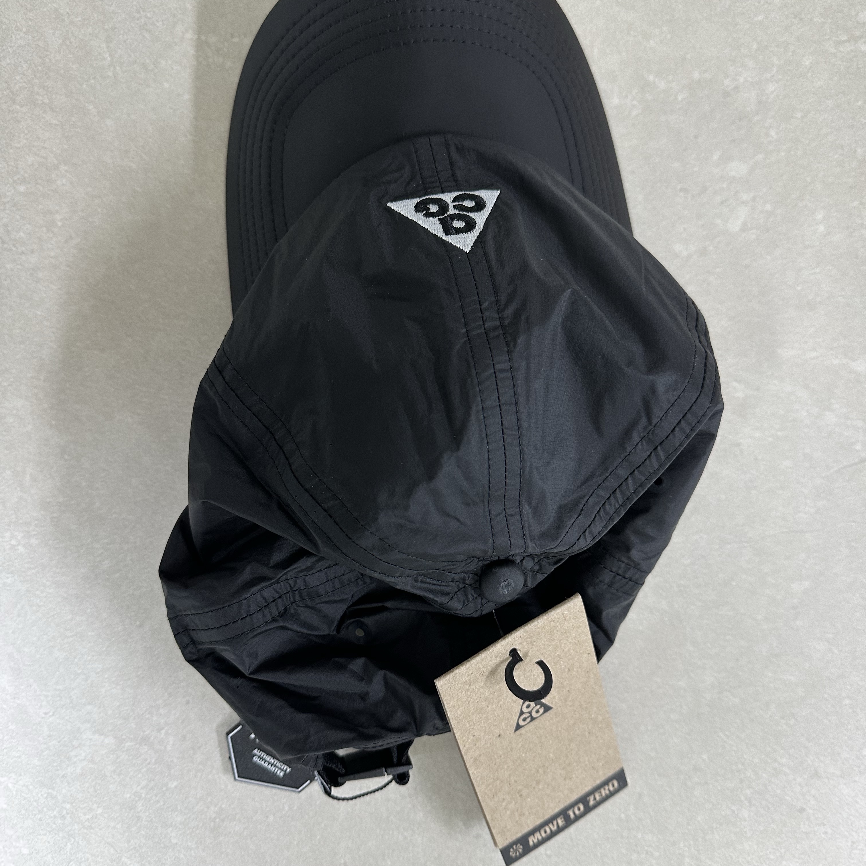 Nike ACG Trail Cap Black 착용 스타일