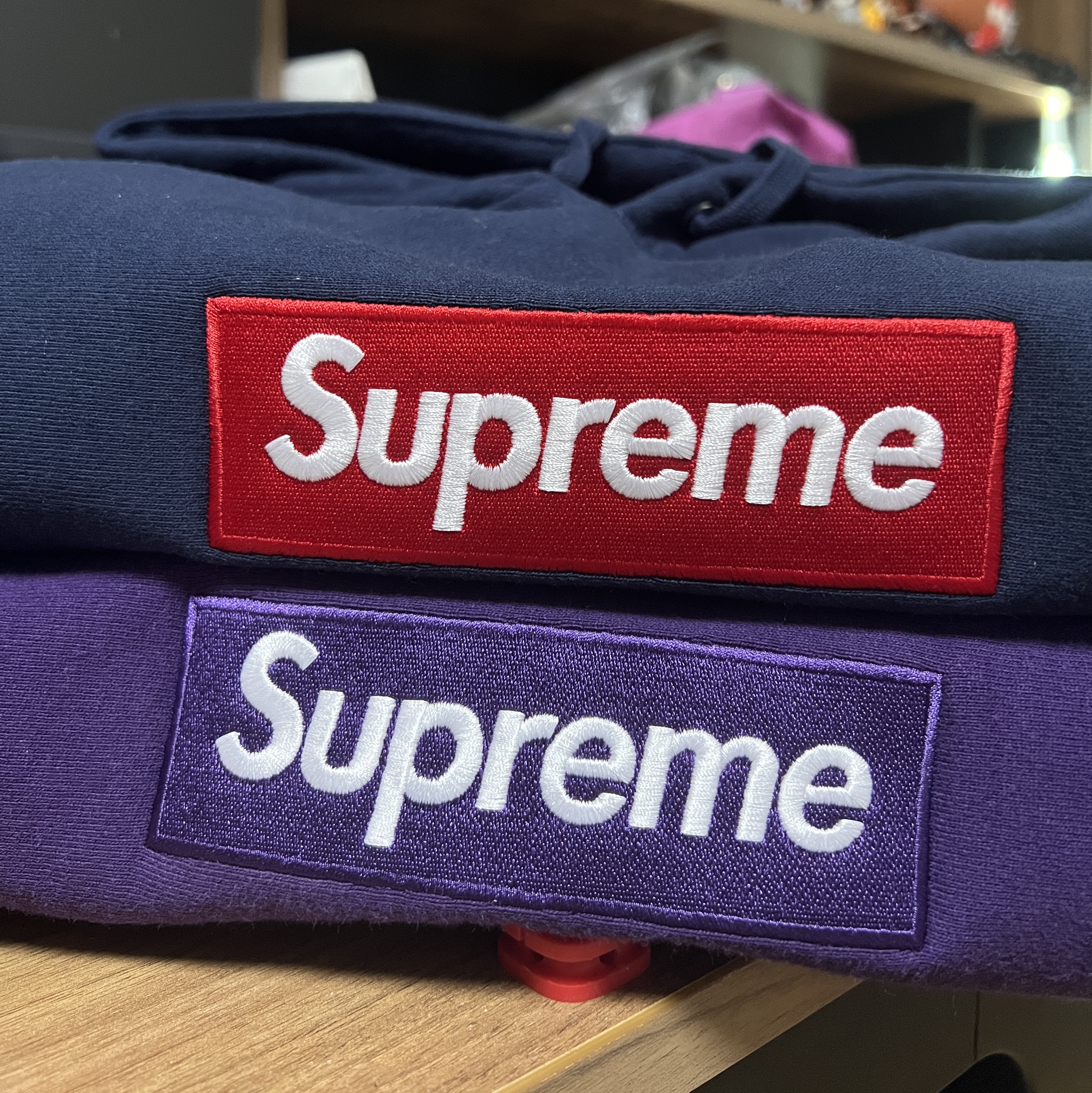 Supreme Box Logo Hooded Sweatshirt Dark Purple - 23FW, Supreme Box Logo Hooded Sweatshirt Navy - 24FW 착용 스타일