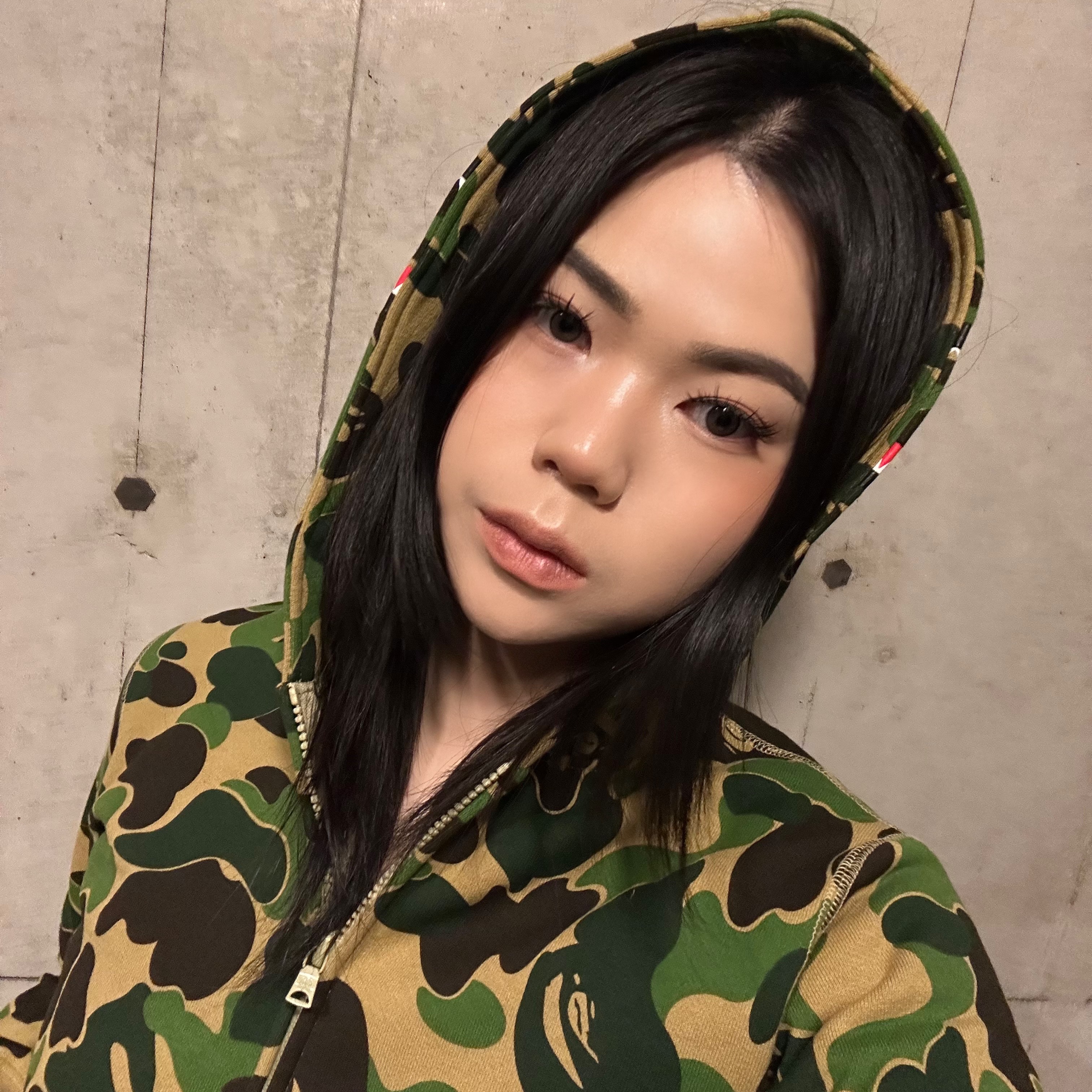 (W) BAPE ABC Camo Full Zip Hoodie Pink, BAPE ABC Camo Tiger Full Zip Hoodie Blue 착용 스타일 - 5