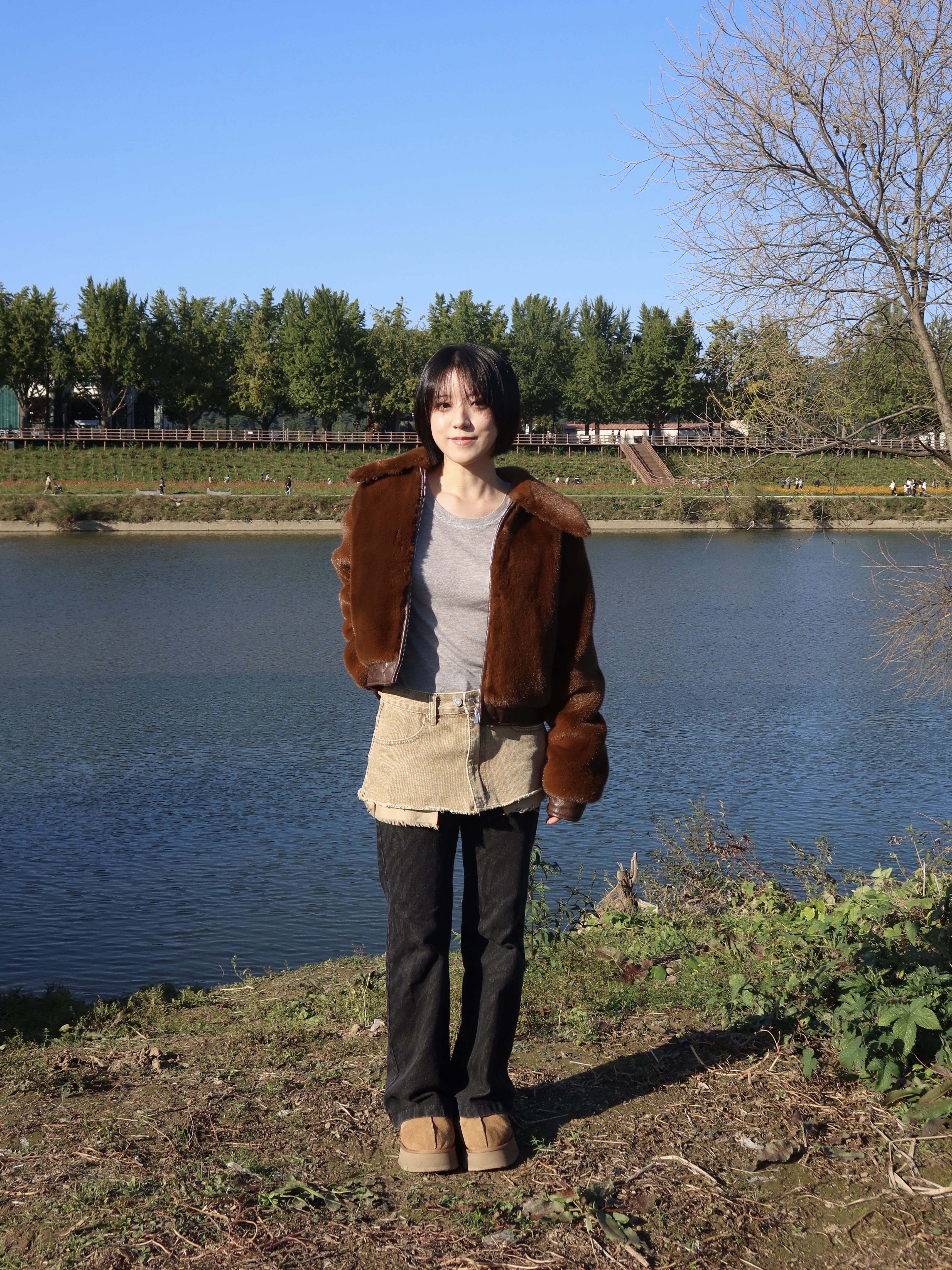 (W) UGG Tazz Slipper Chestnut 착용 스타일
