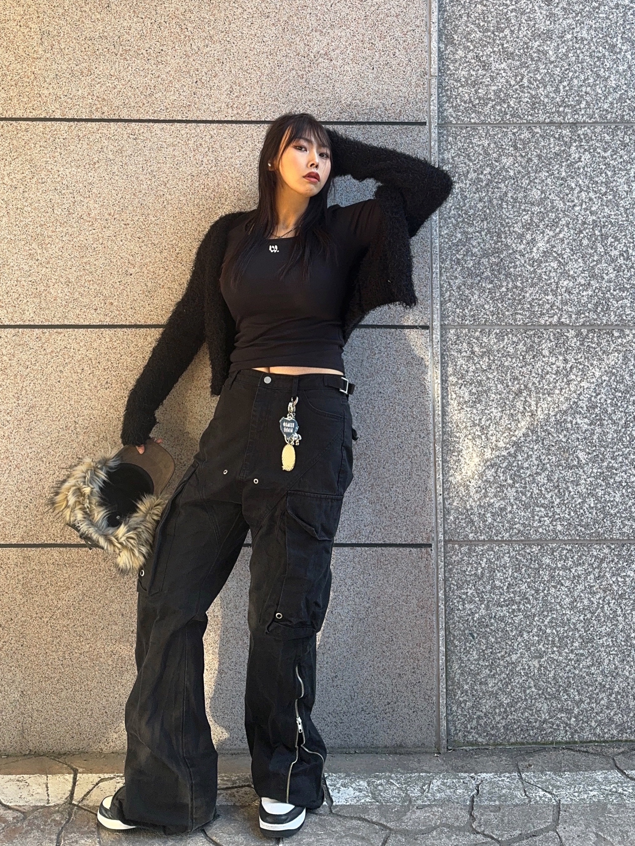 Open Yy Faux Fur Corduroy Earflap Cap Khaki, Nike x Stussy Air Force 1 '07 Mid SP Black and Light Bone 착용 스타일 - 8