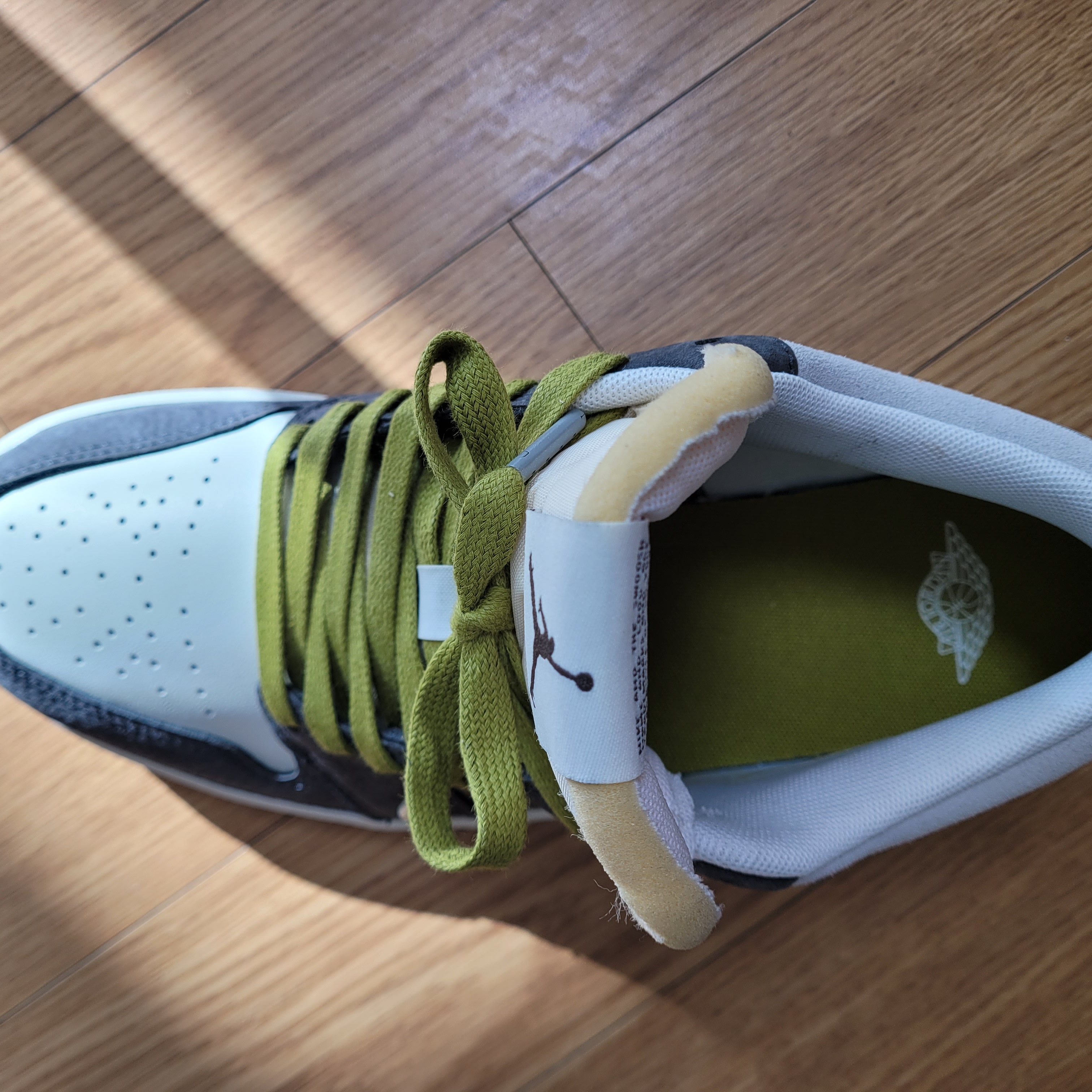Jordan 1 Low Kkachi 착용 스타일 - 2