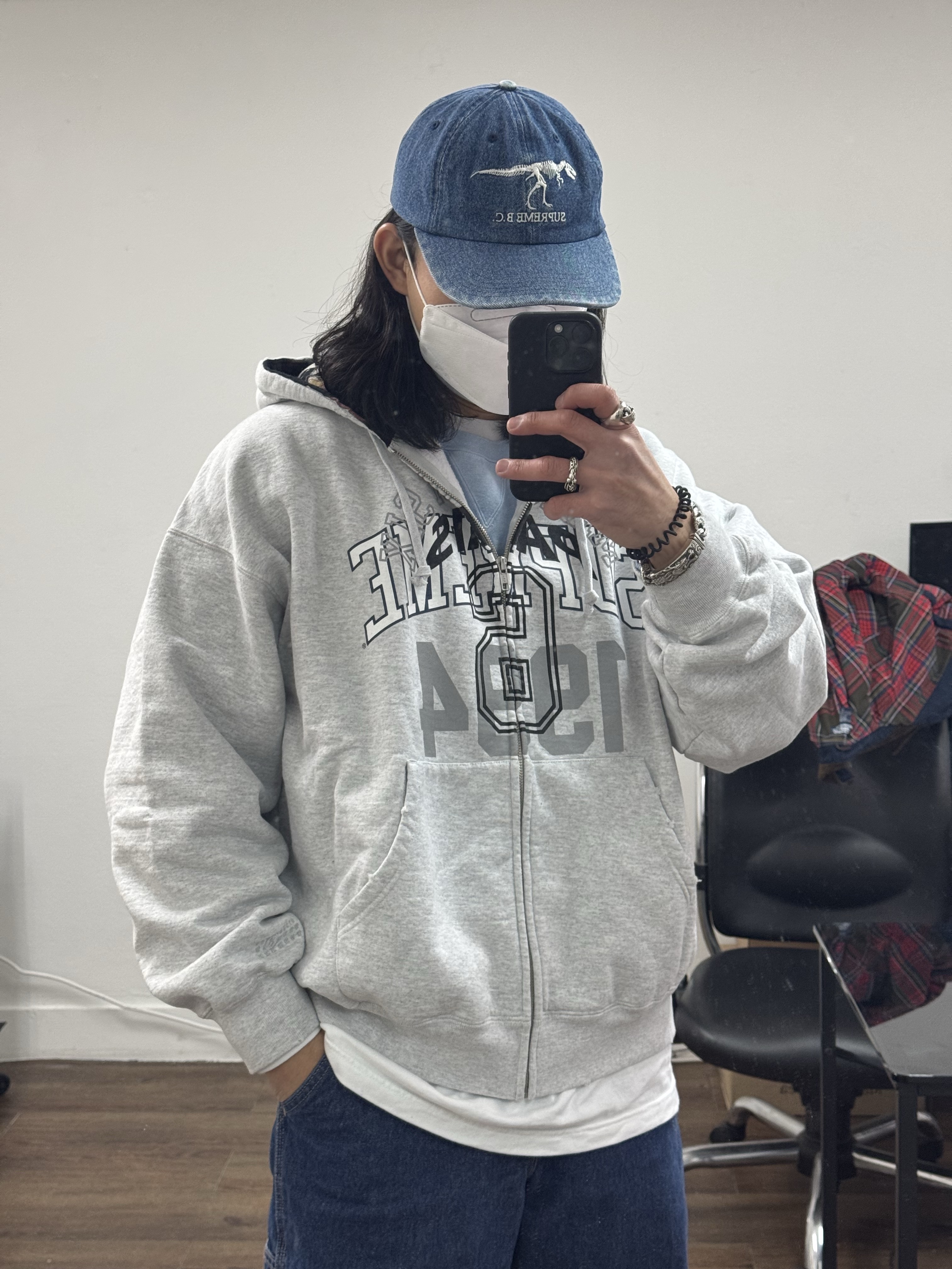 Supreme x MM6 Maison Margiela Zip Up Hooded Sweatshirt Ash Grey - 24SS, Supreme x Hysteric Glamour Mohair Zip Up Hooded Sweater Black - 24FW 착용 스타일 - 3