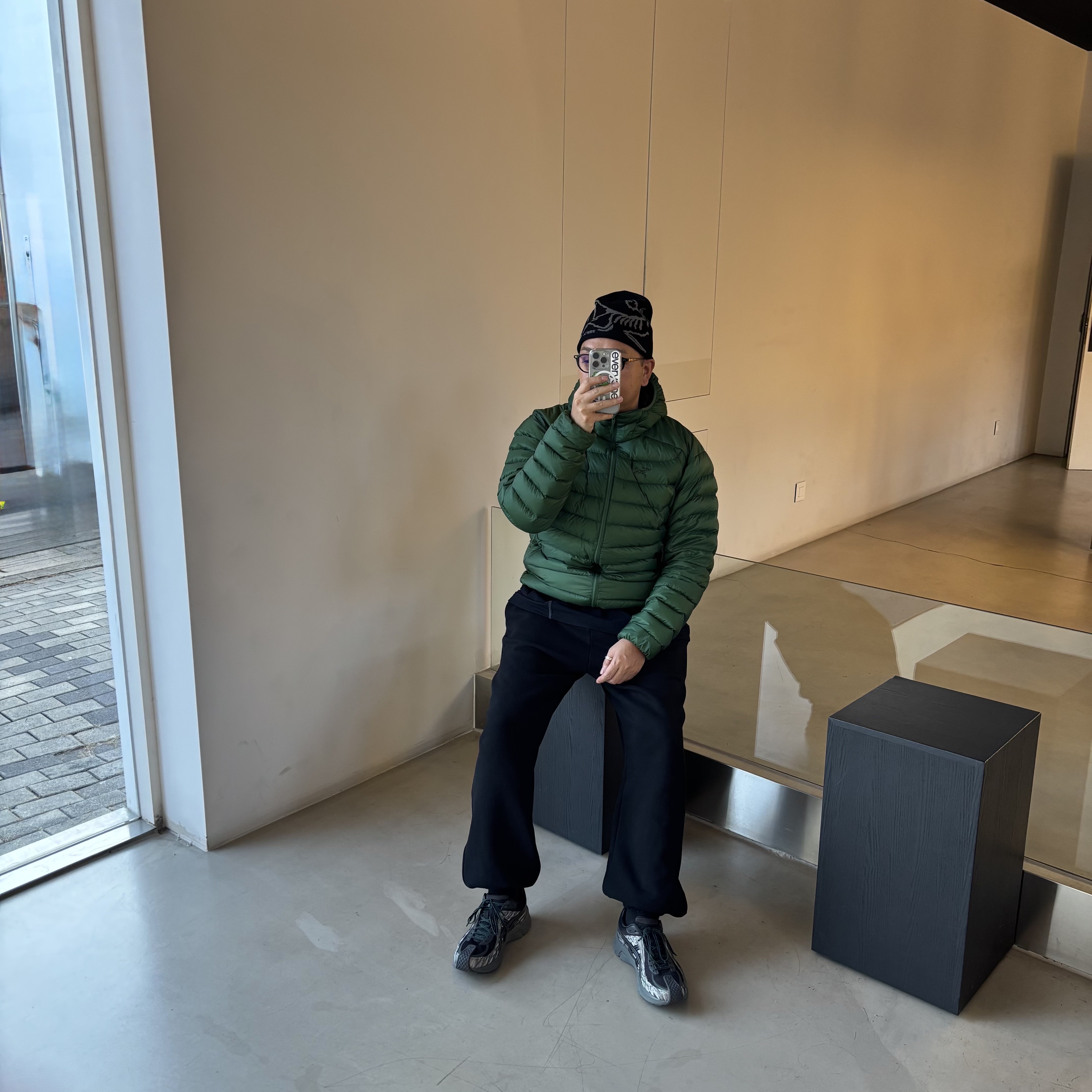 Arc'teryx Bird Head Toque Black Void, Arc'teryx Cerium Hoody Eden 착용 스타일